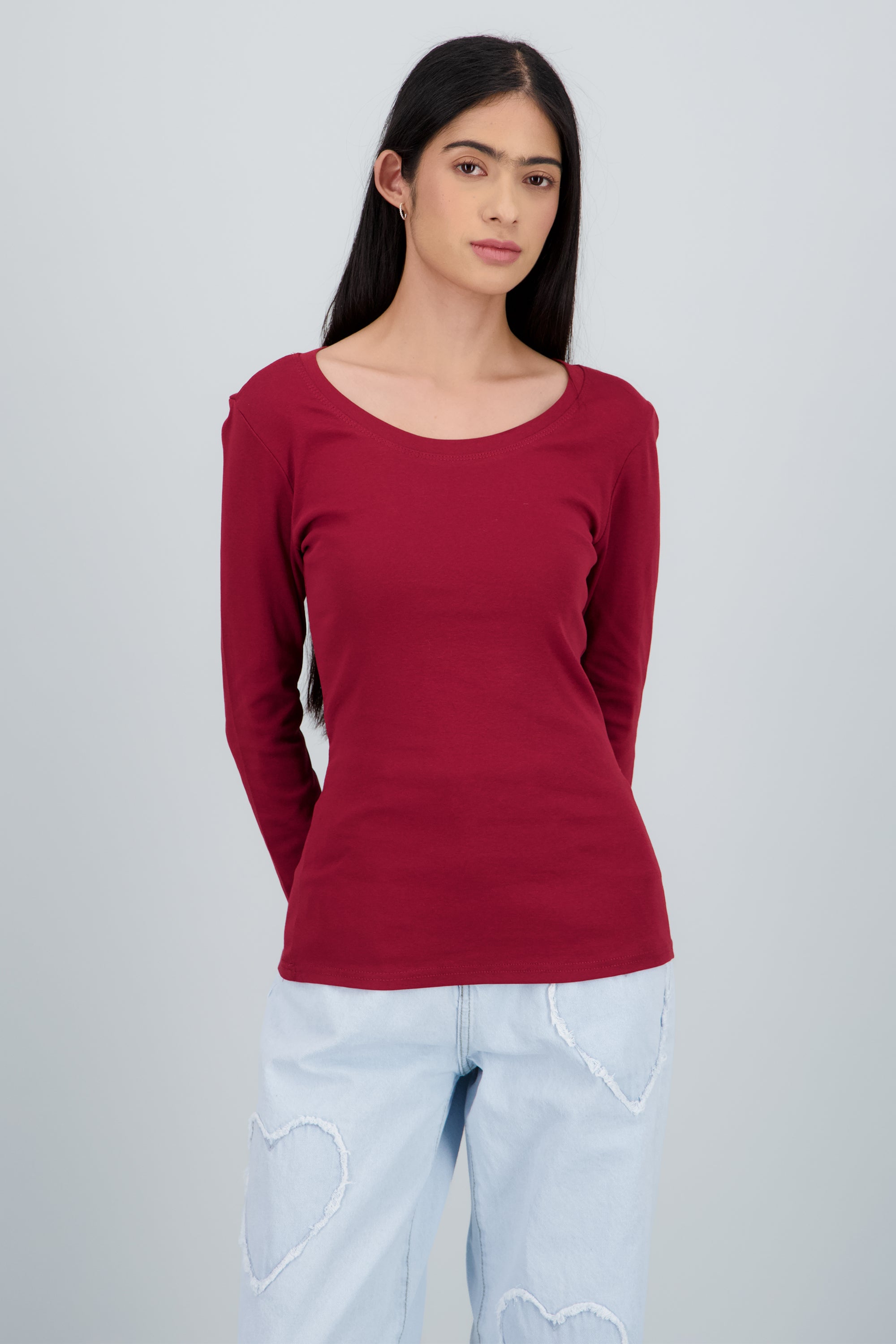 Top liso manga larga cuello redondo CIRUELA