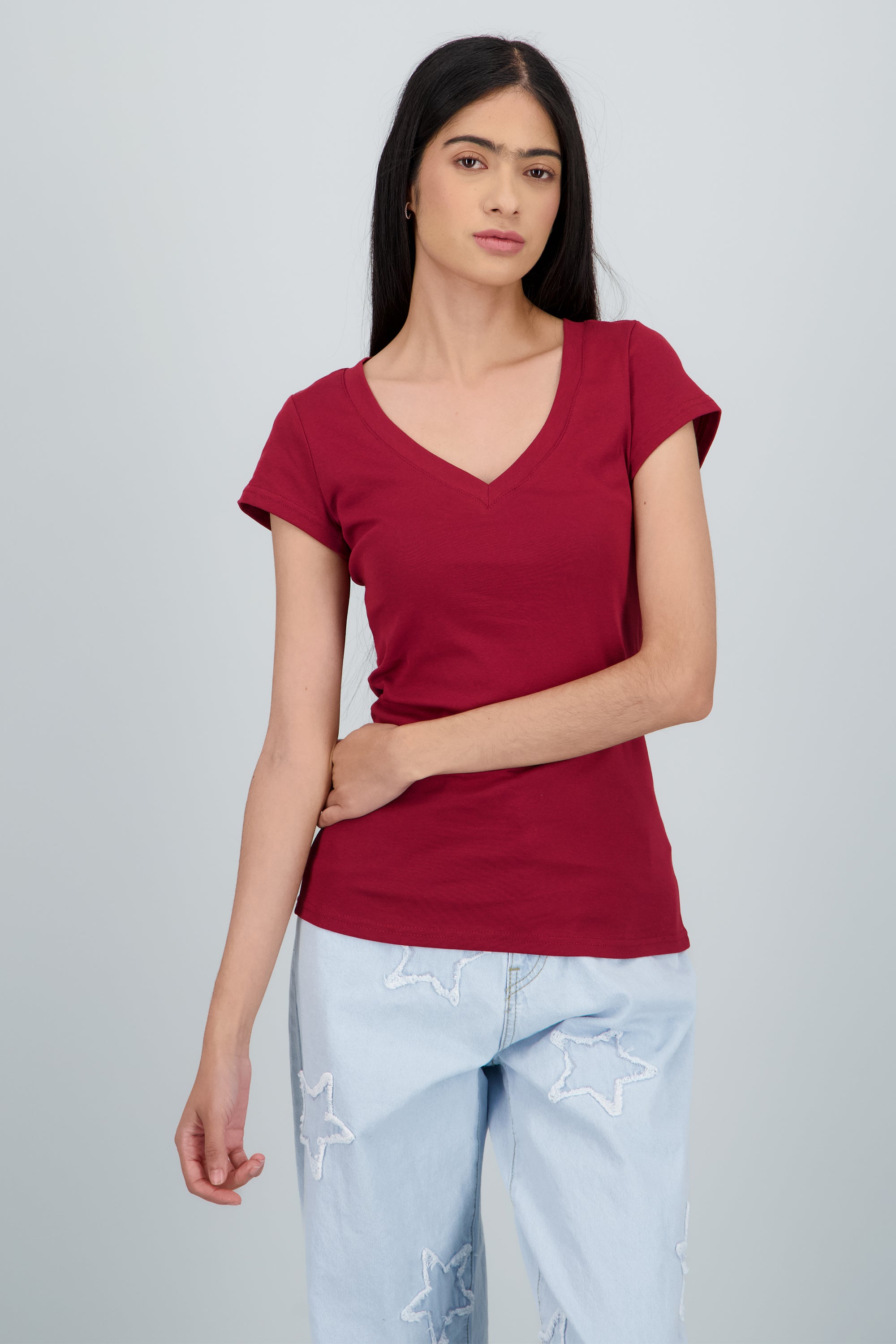 Playera lisa manga corta cuello v CIRUELA