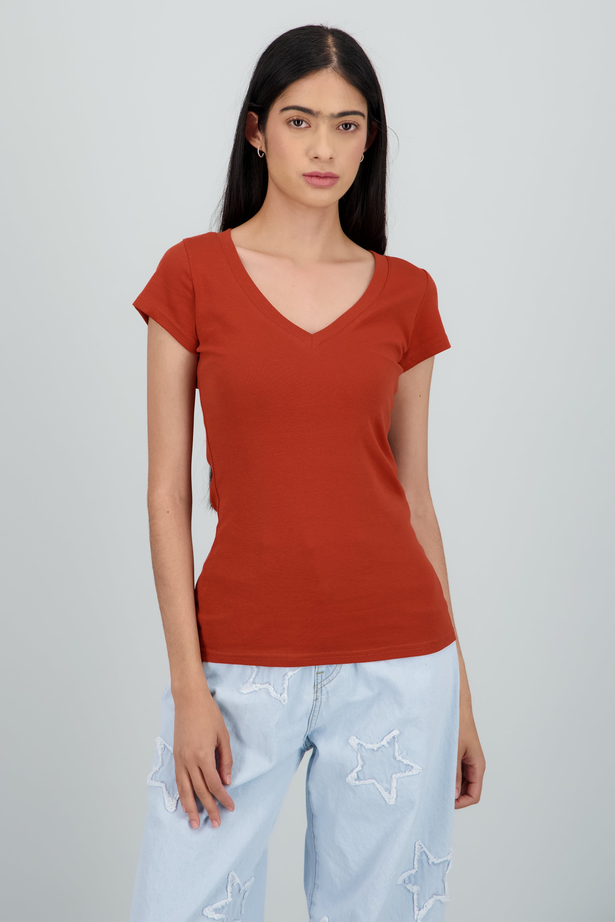 Playera lisa manga corta cuello v LADRILLO