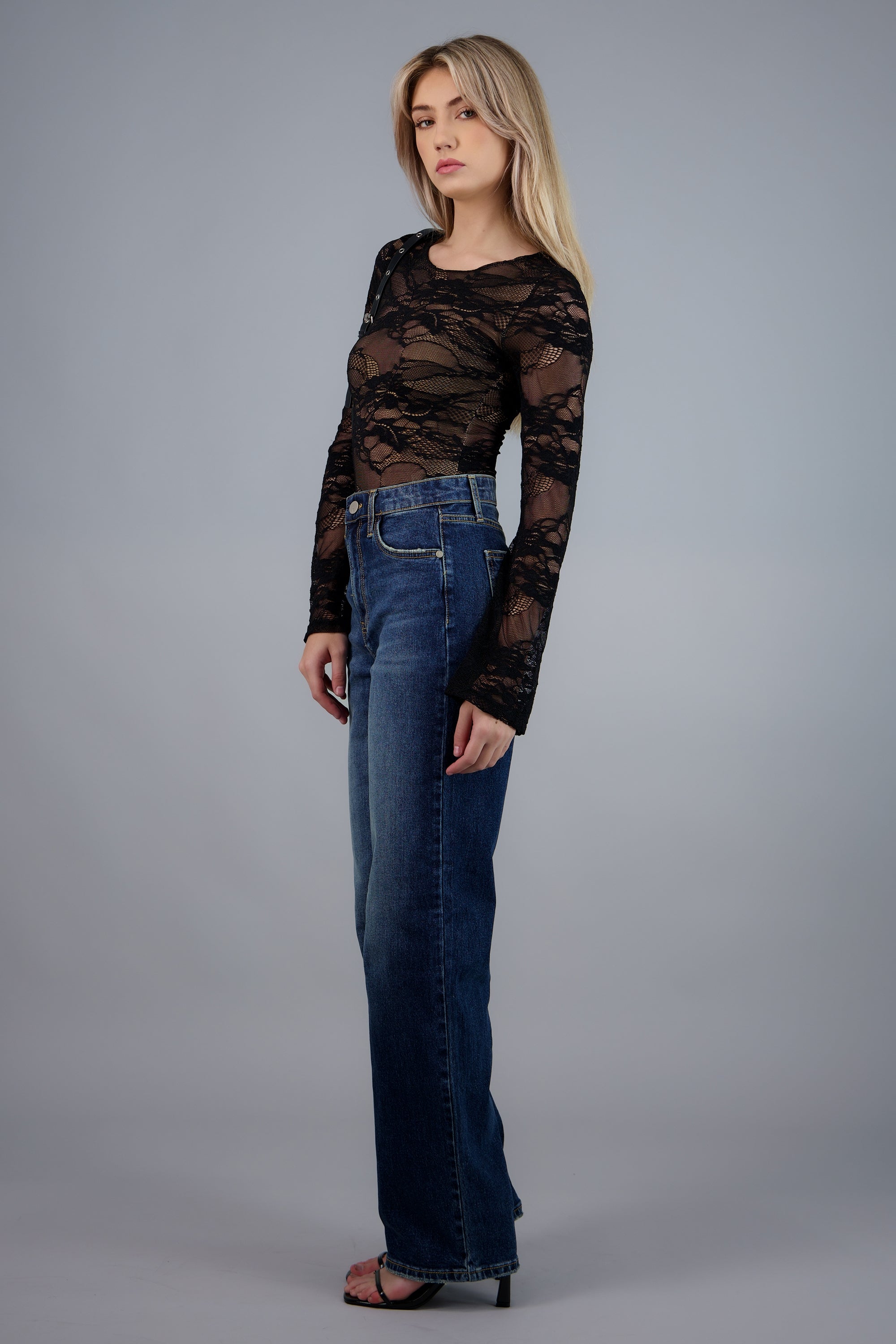 Bodysuit de encaje manga larga NEGRO