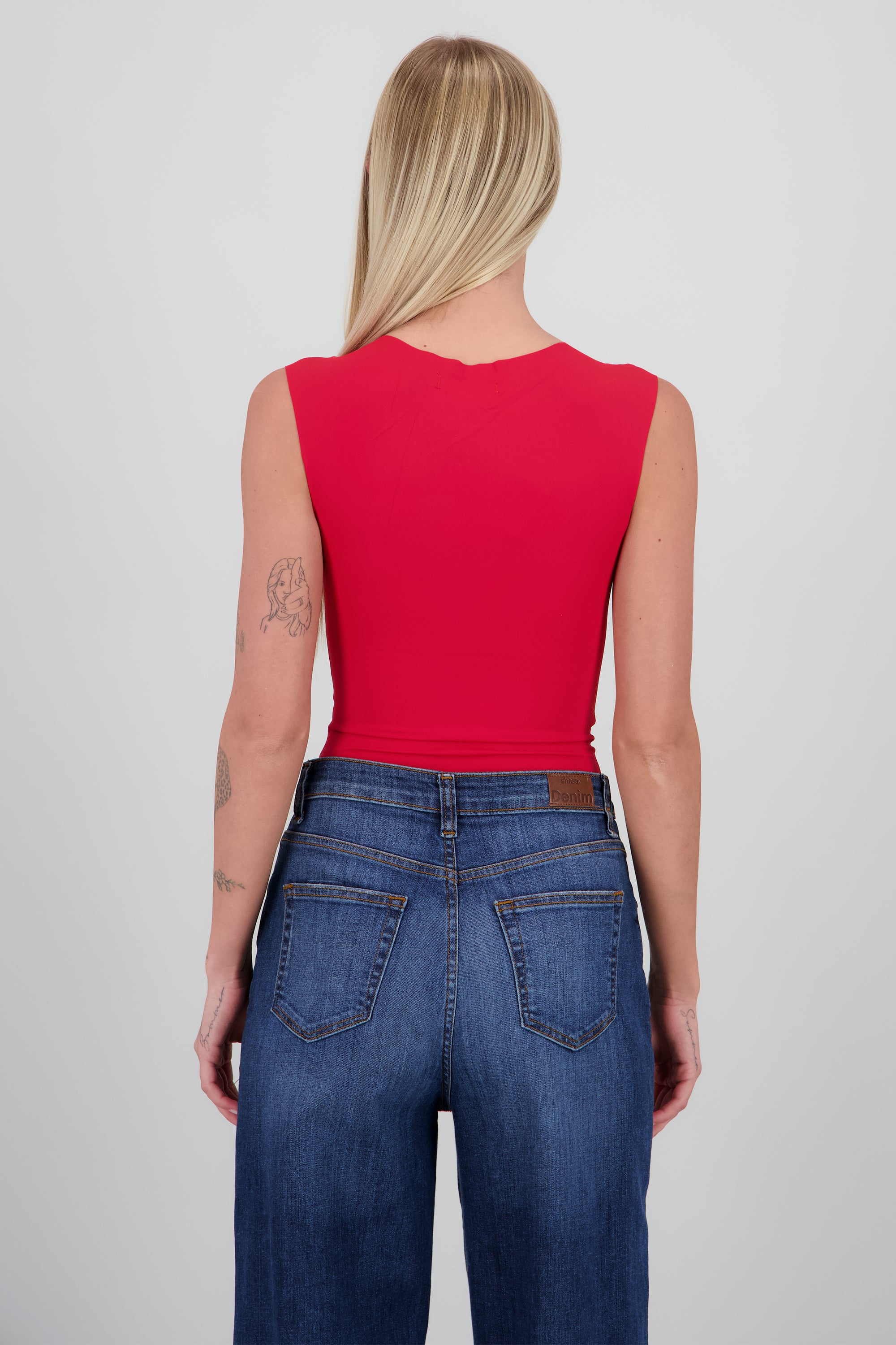 Bodysuit liso sin mangas cuello redondo ROJO