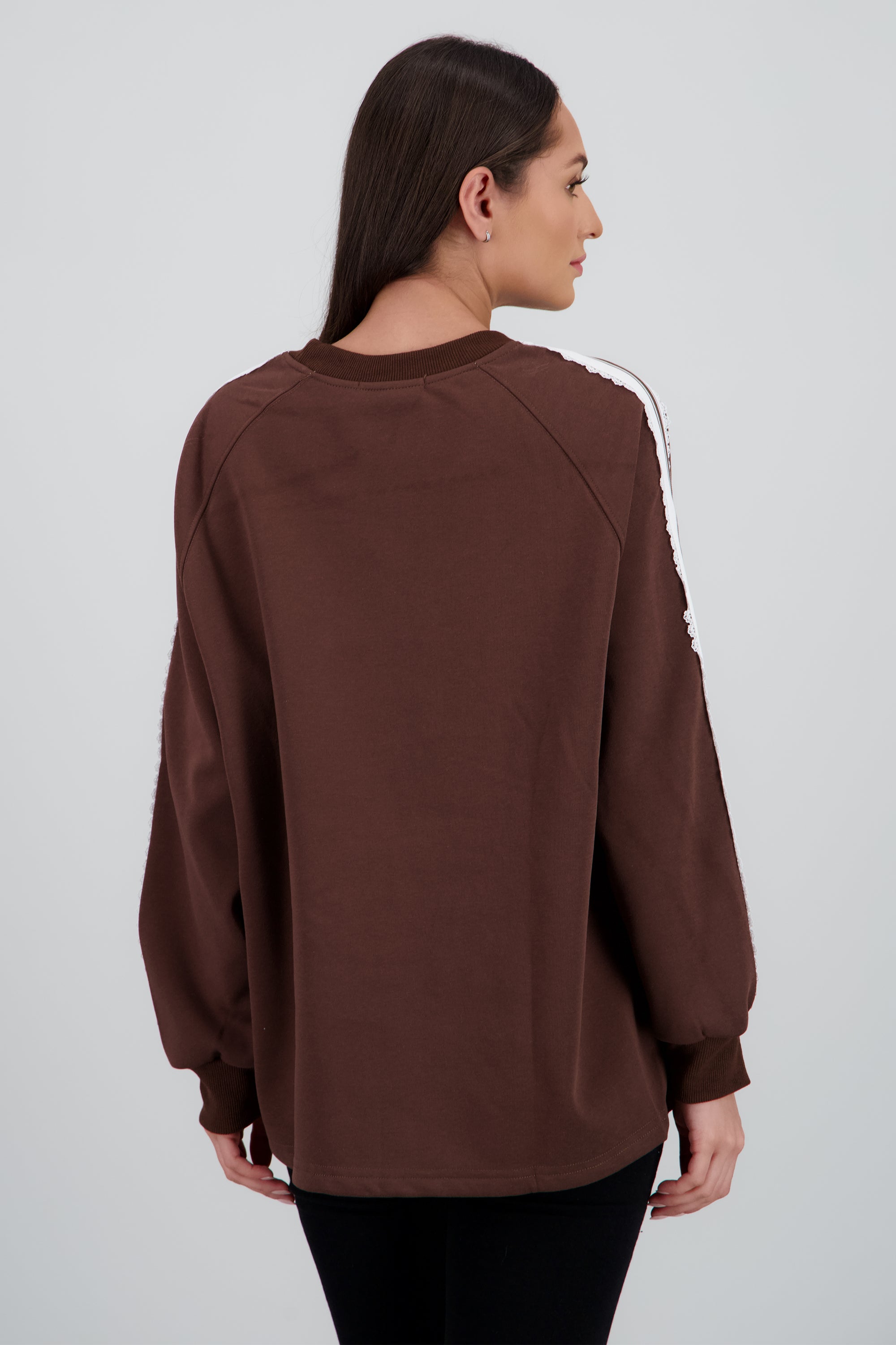 Sudadera numero encaje contrastes CHOCOLATE