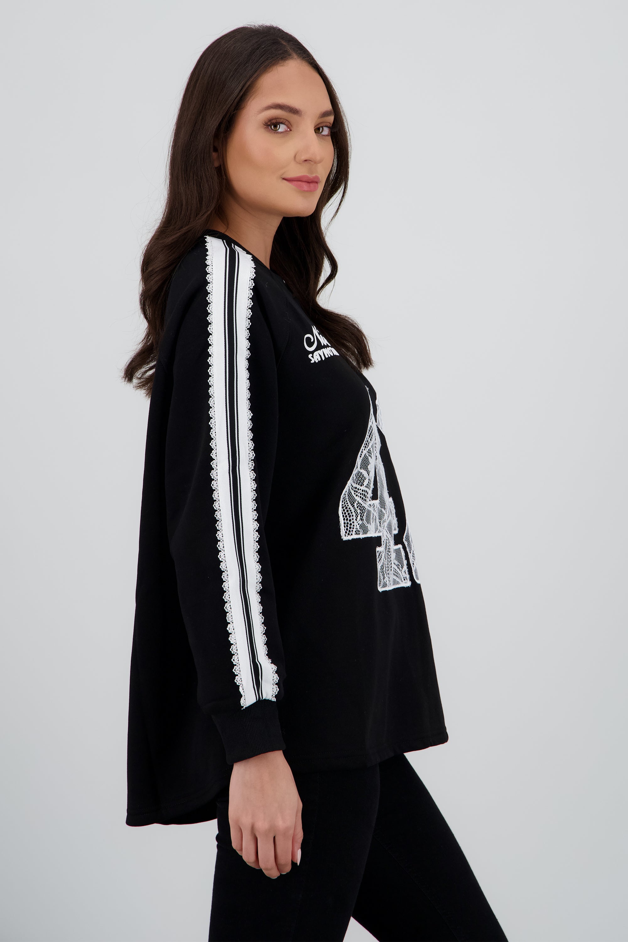 Sudadera numero encaje contrastes NEGRO