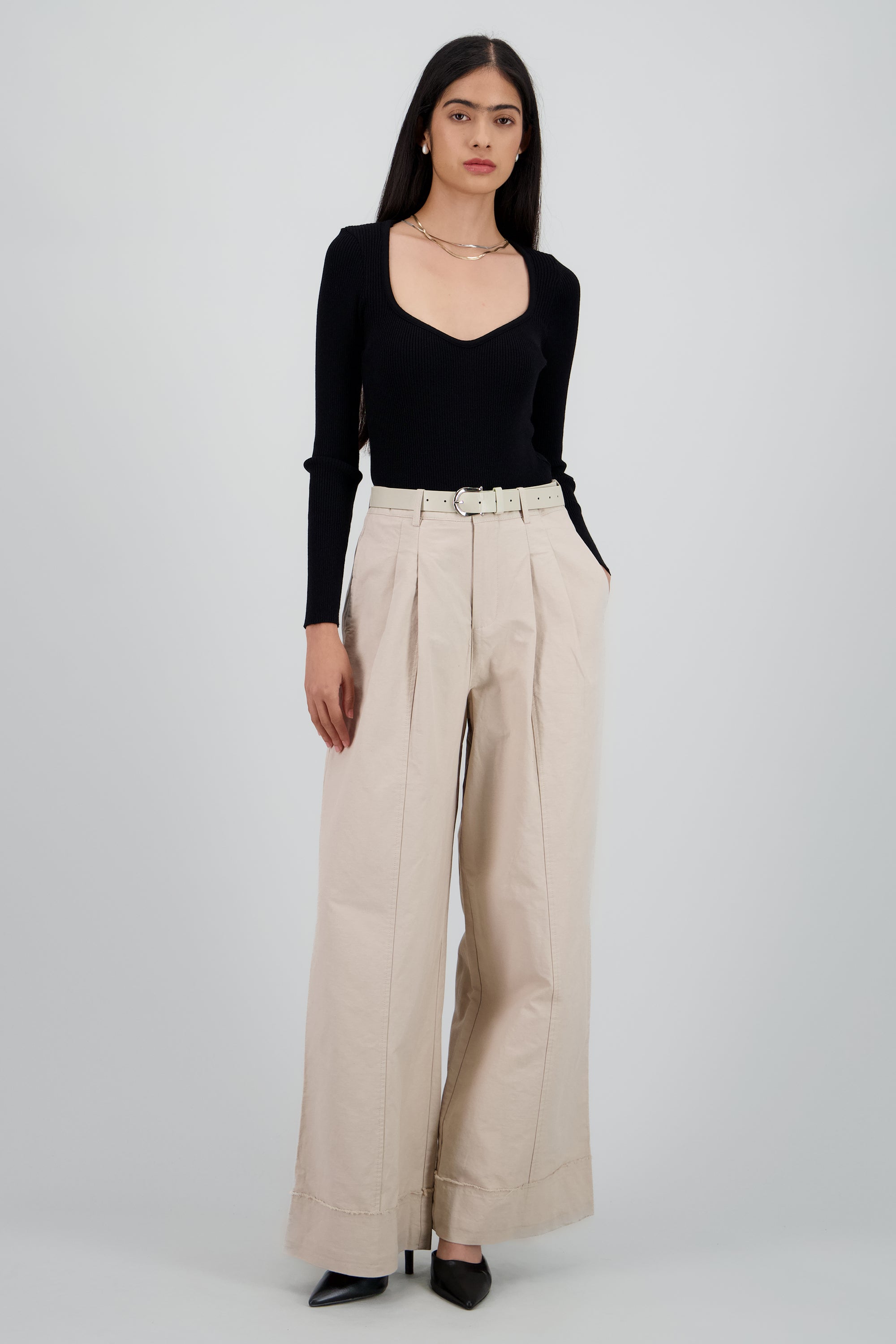 Pantalon amplio con cinturon BEIGE