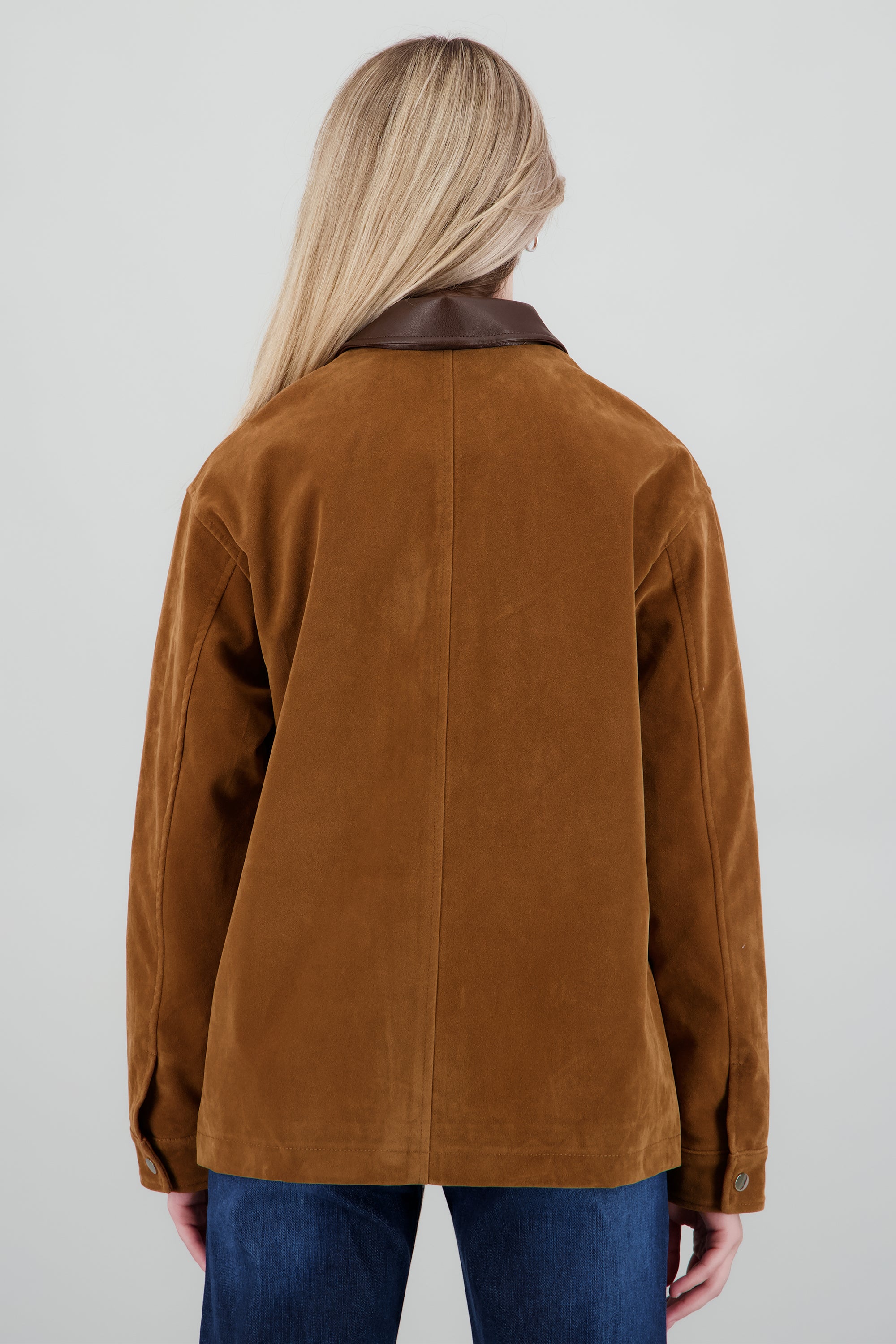 cazadora antelina cuello contraste efecto piel CAMELLO