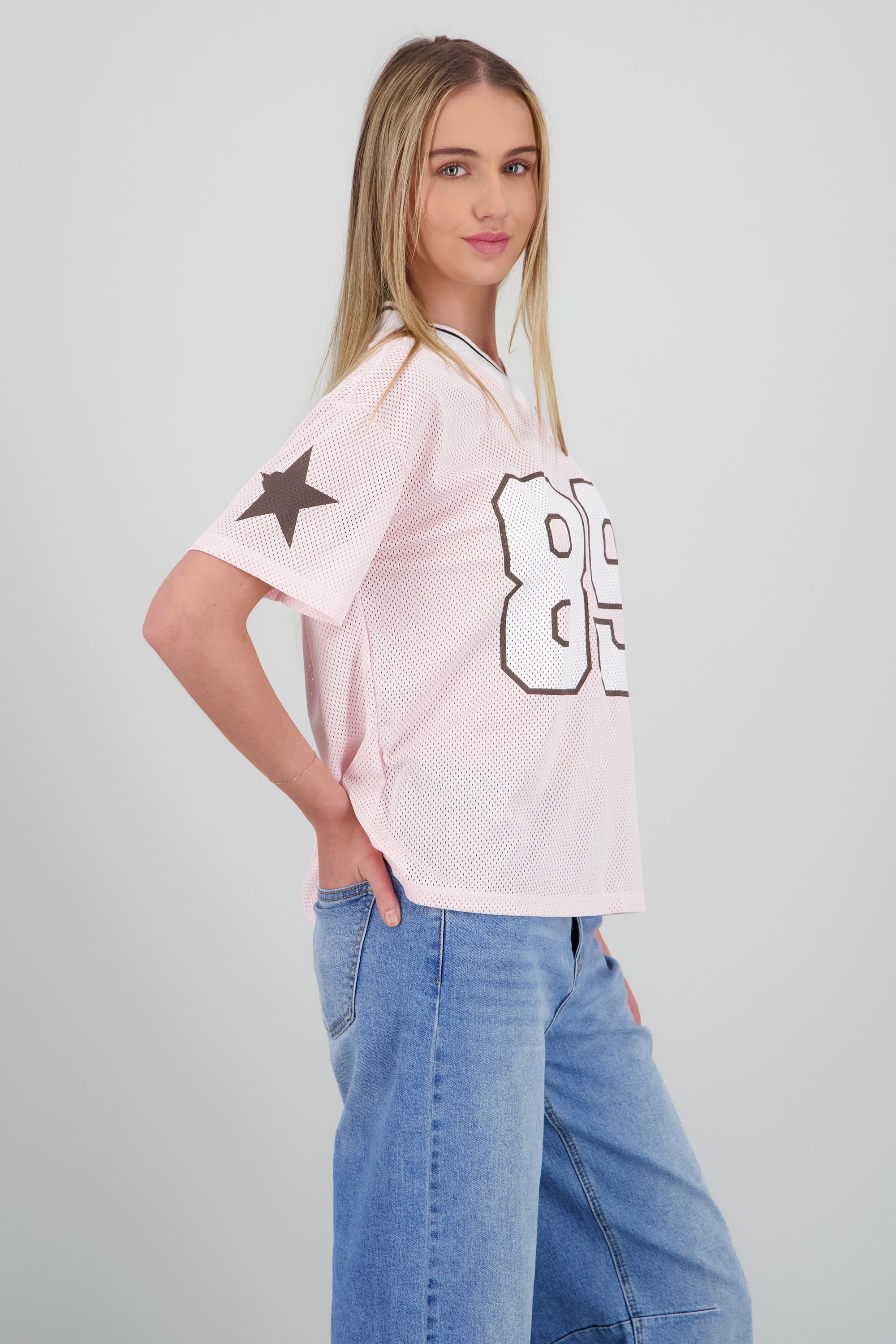 Playera estampado numero estrellas ROSA PASTEL