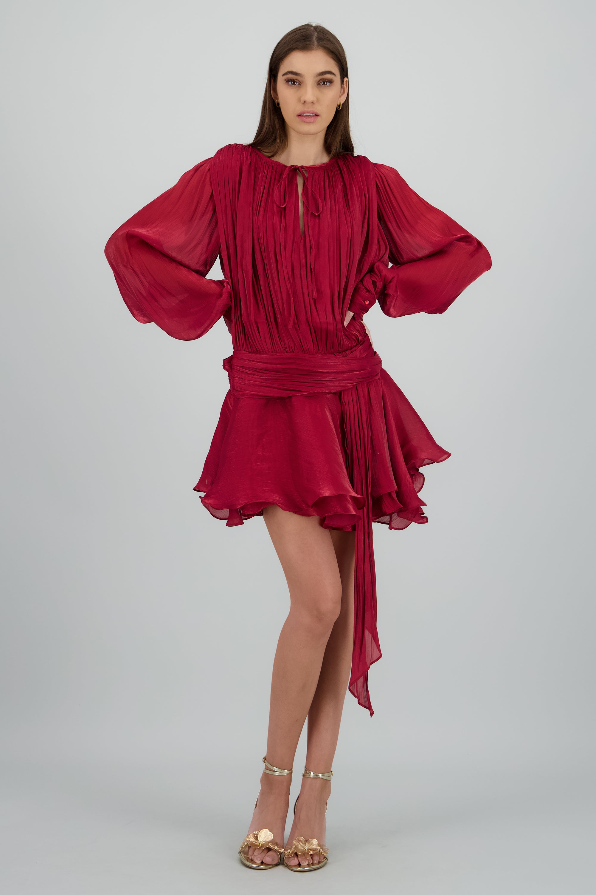 Vestido mini fluido plisado CIRUELA