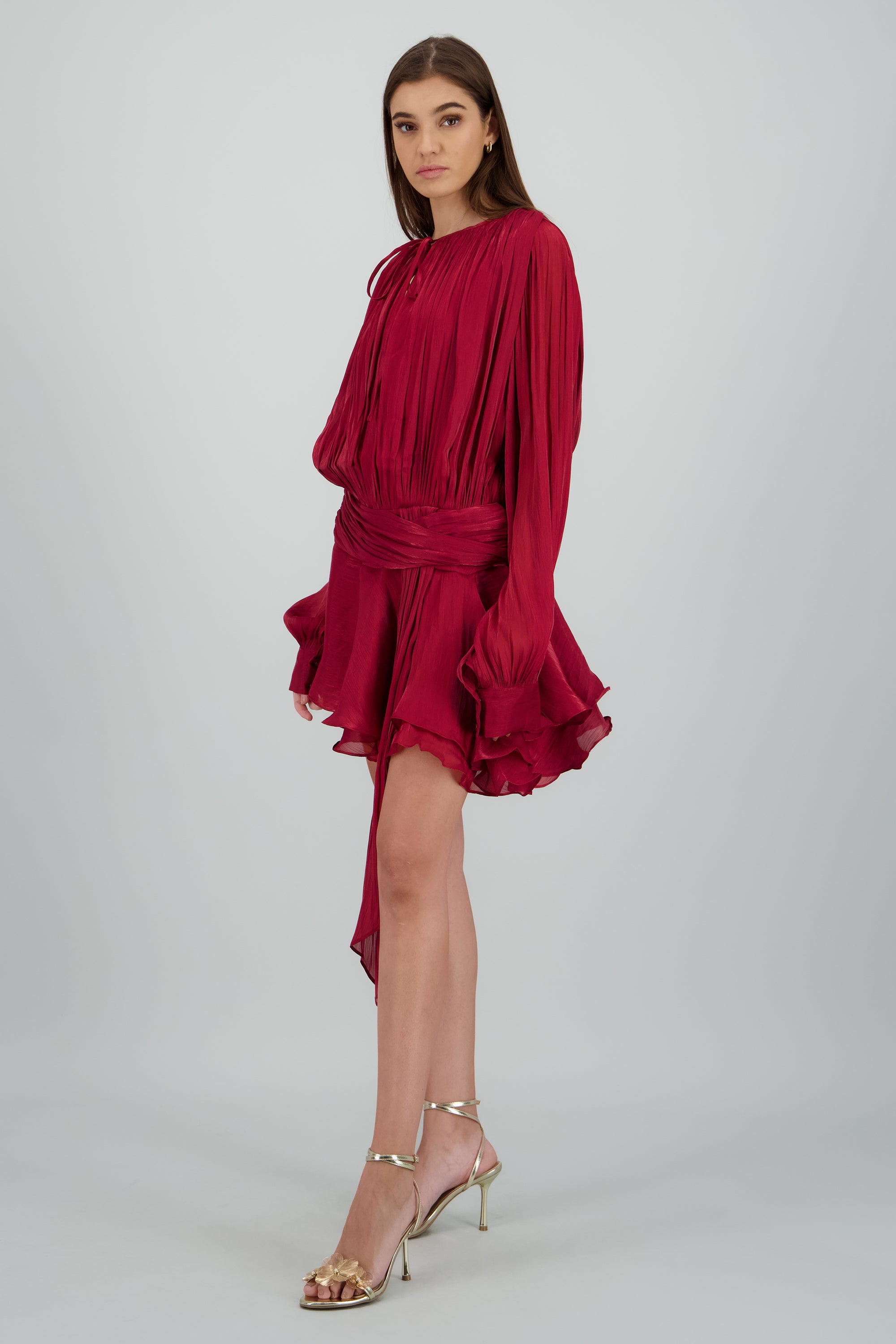 Vestido mini fluido plisado CIRUELA