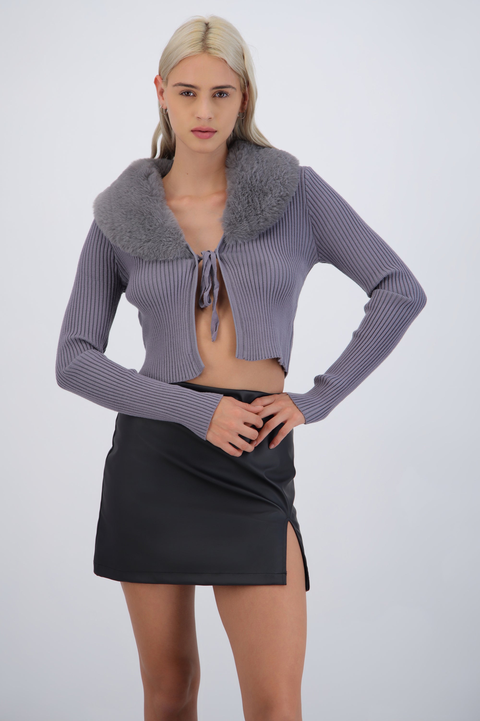Cardigan detalle pelo cuello