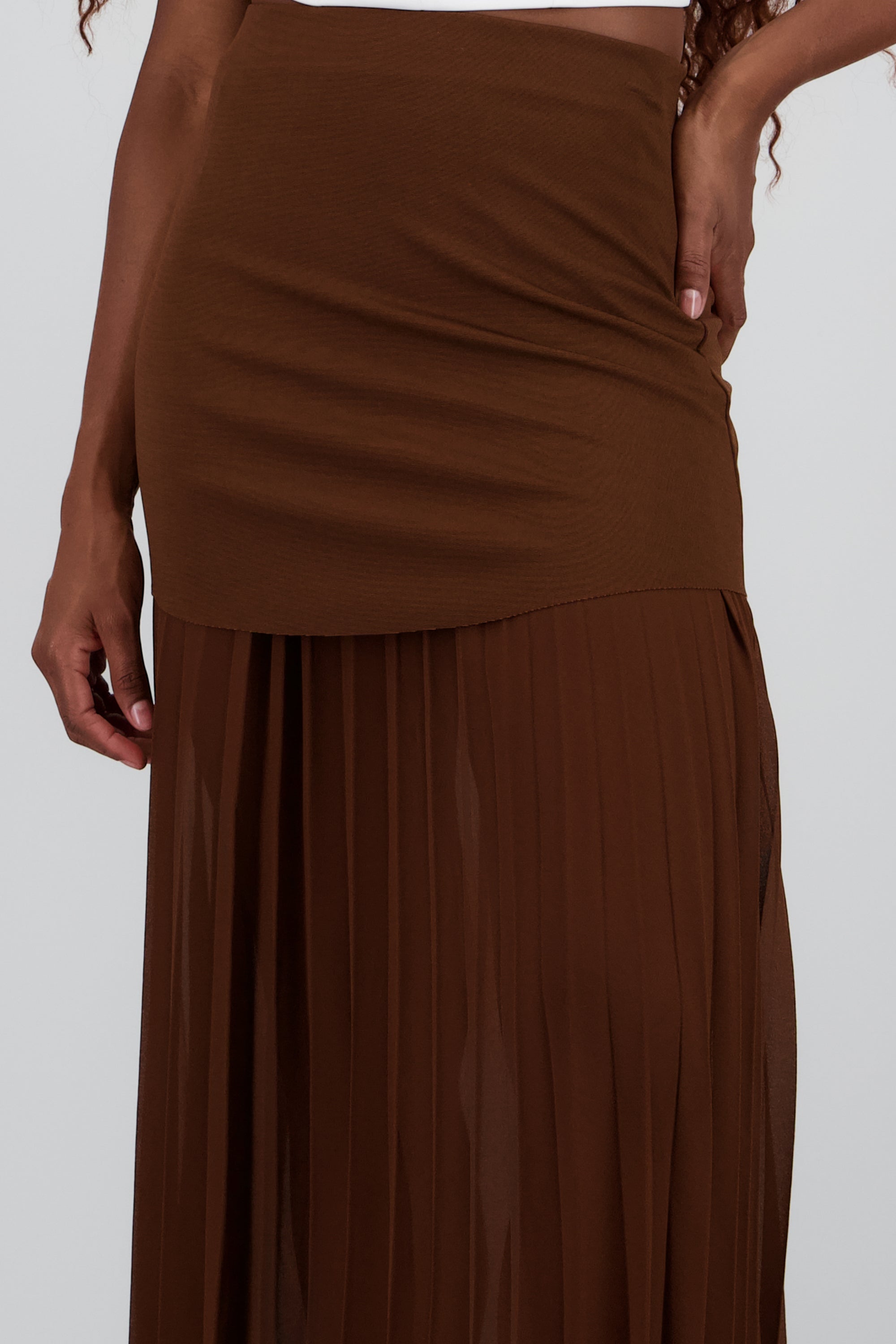 Falda midi transparencia CHOCOLATE