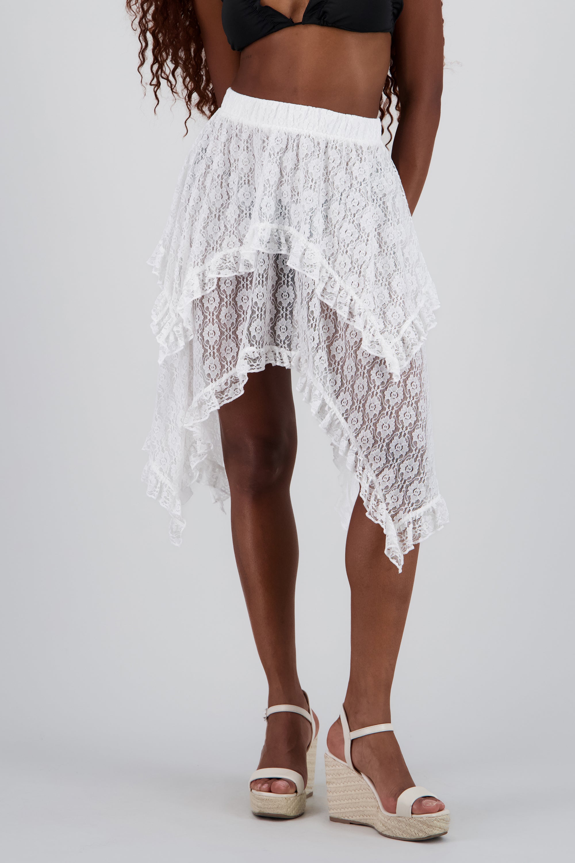 Falda encaje asimetrica CREMA