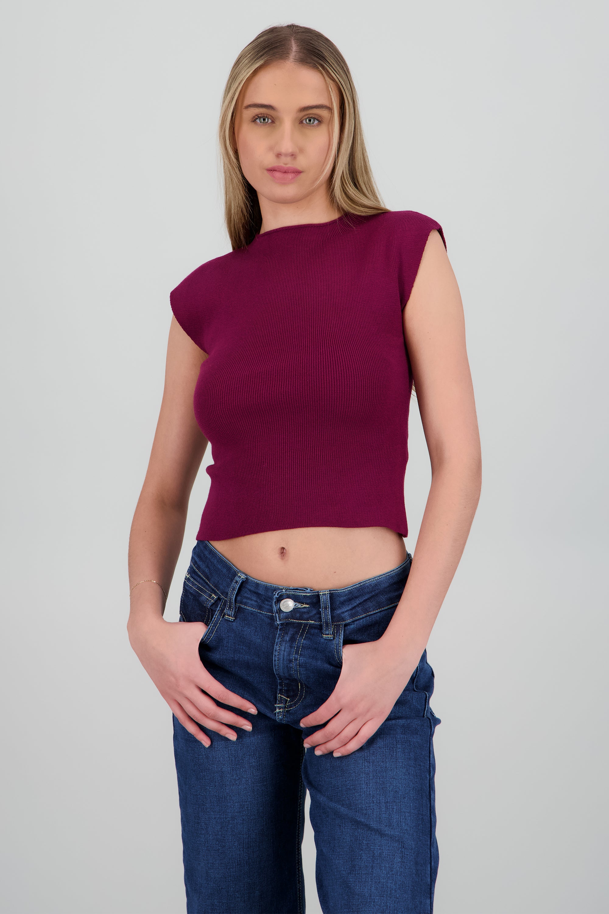 Top tejido liso manga corta VINO