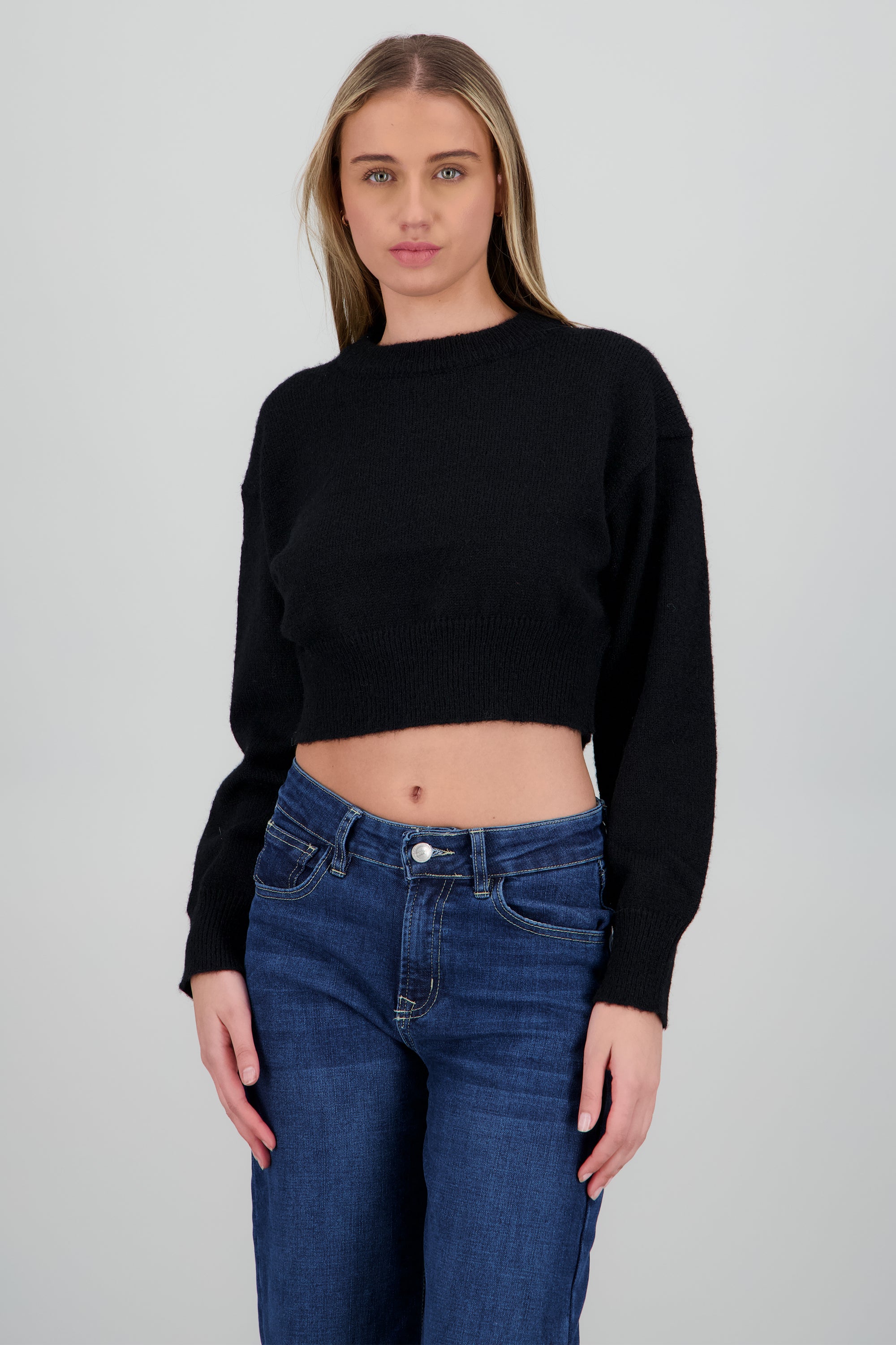 Sueter crop liso resorte NEGRO