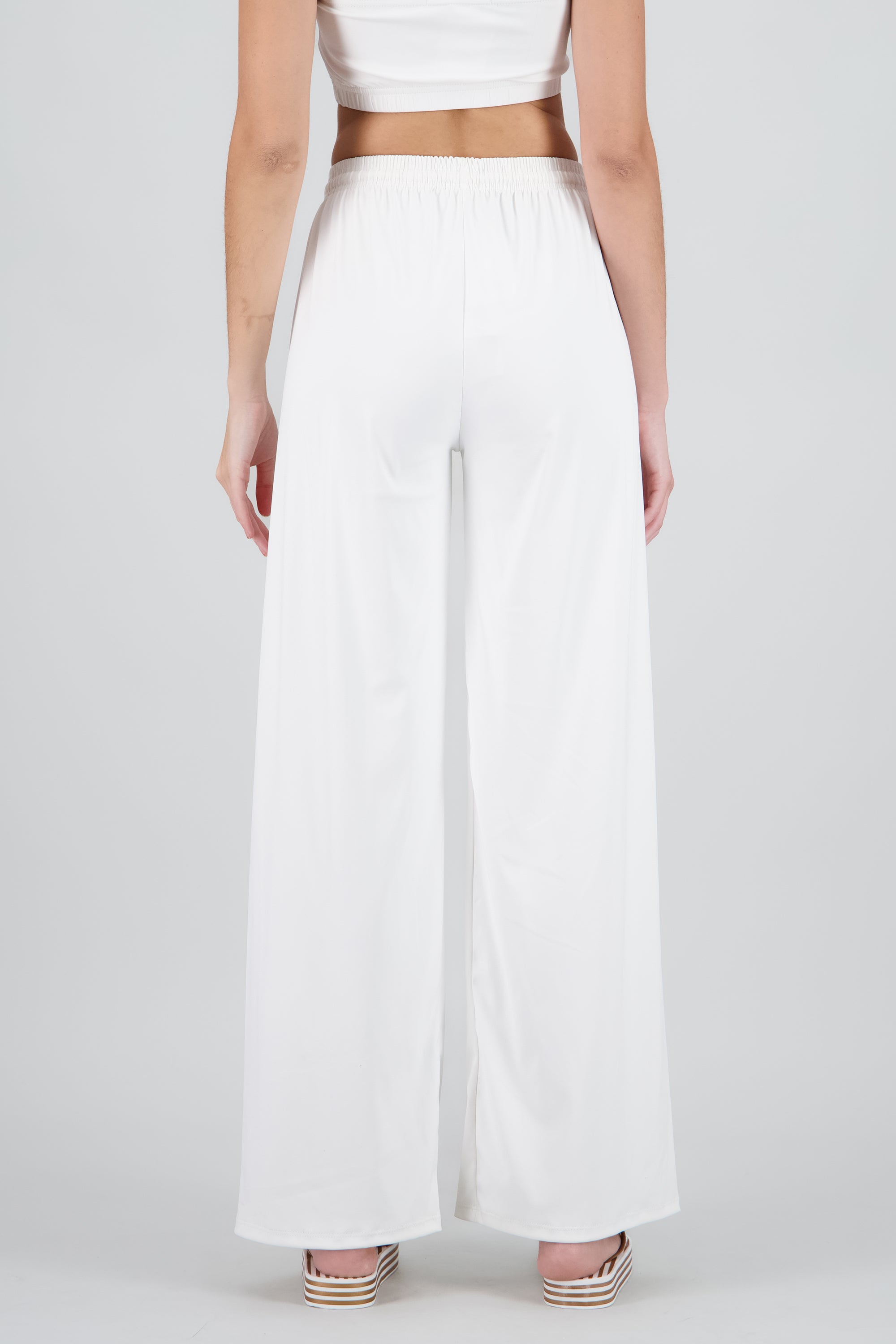 Pantalon fluido sin costuras HUESO