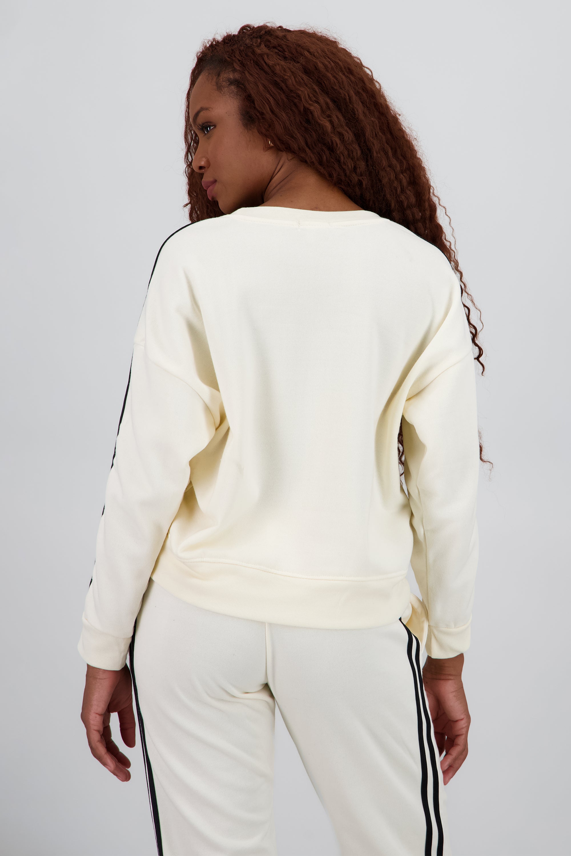 Sudadera contraste detalle brillos CREMA