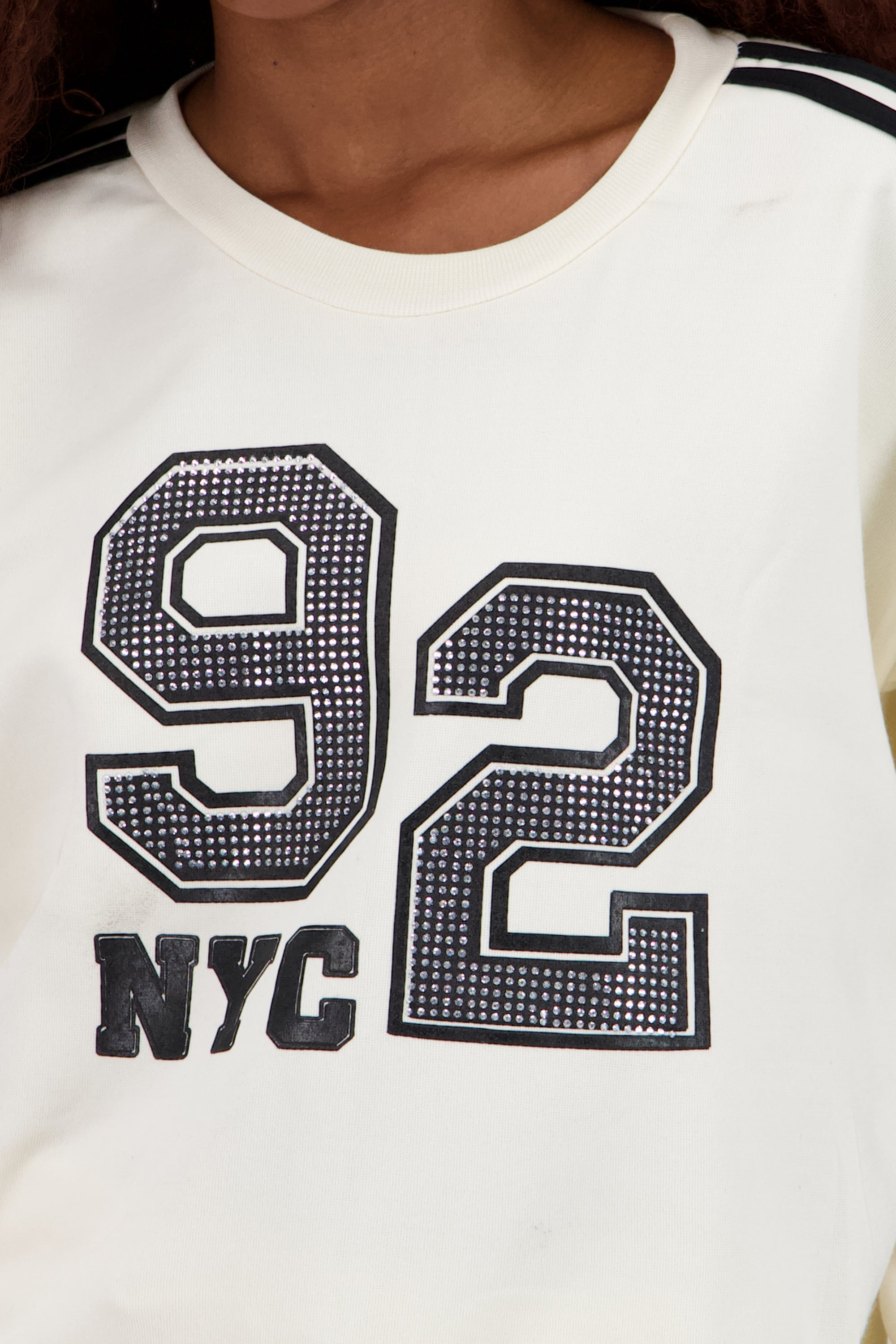 Sudadera contraste detalle brillos CREMA