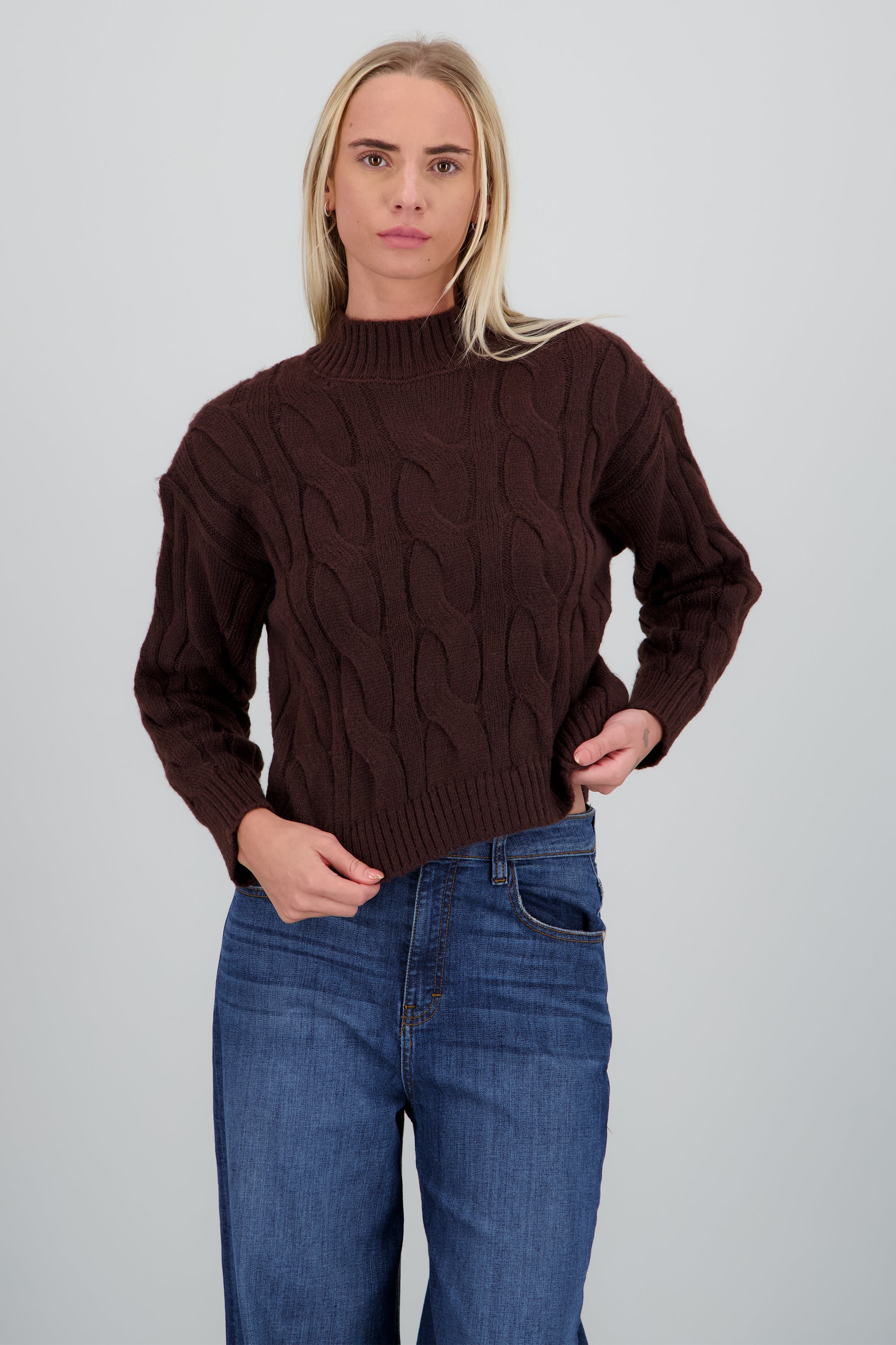 Sueter tejido trenzado ancho CHOCOLATE