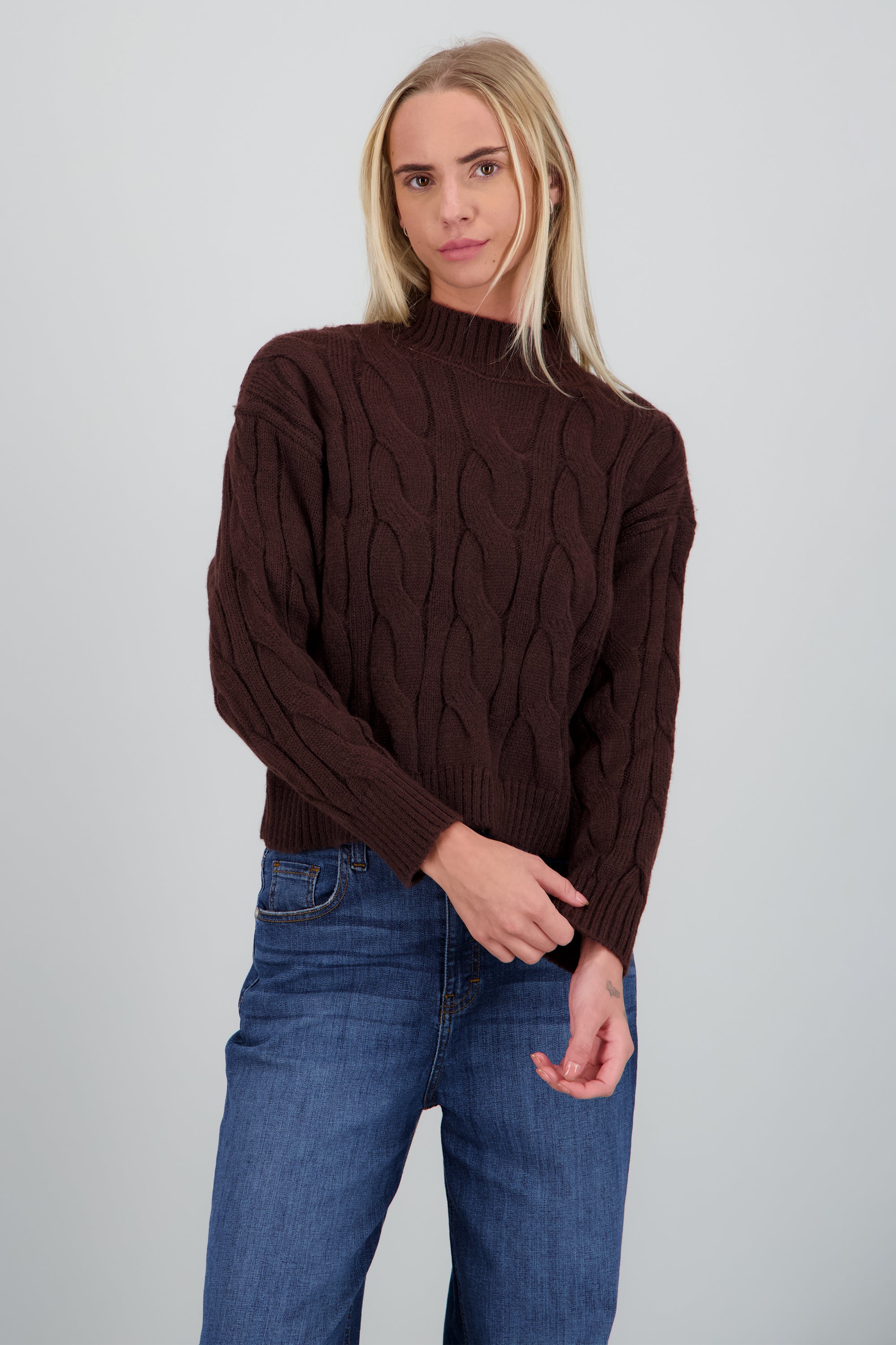 Sueter tejido trenzado ancho CHOCOLATE