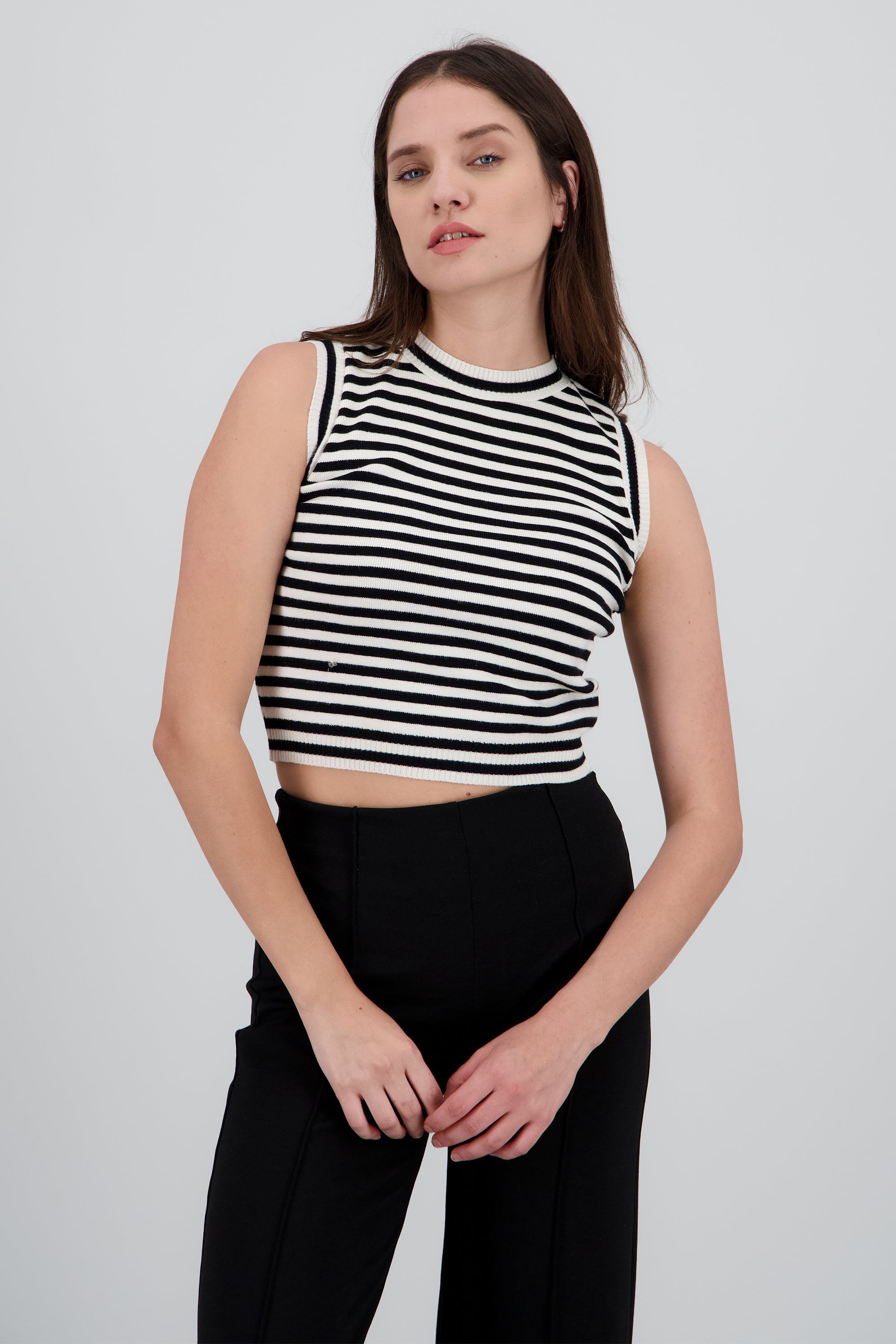 Chaleco crop tejido rayas NEGRO COMBO