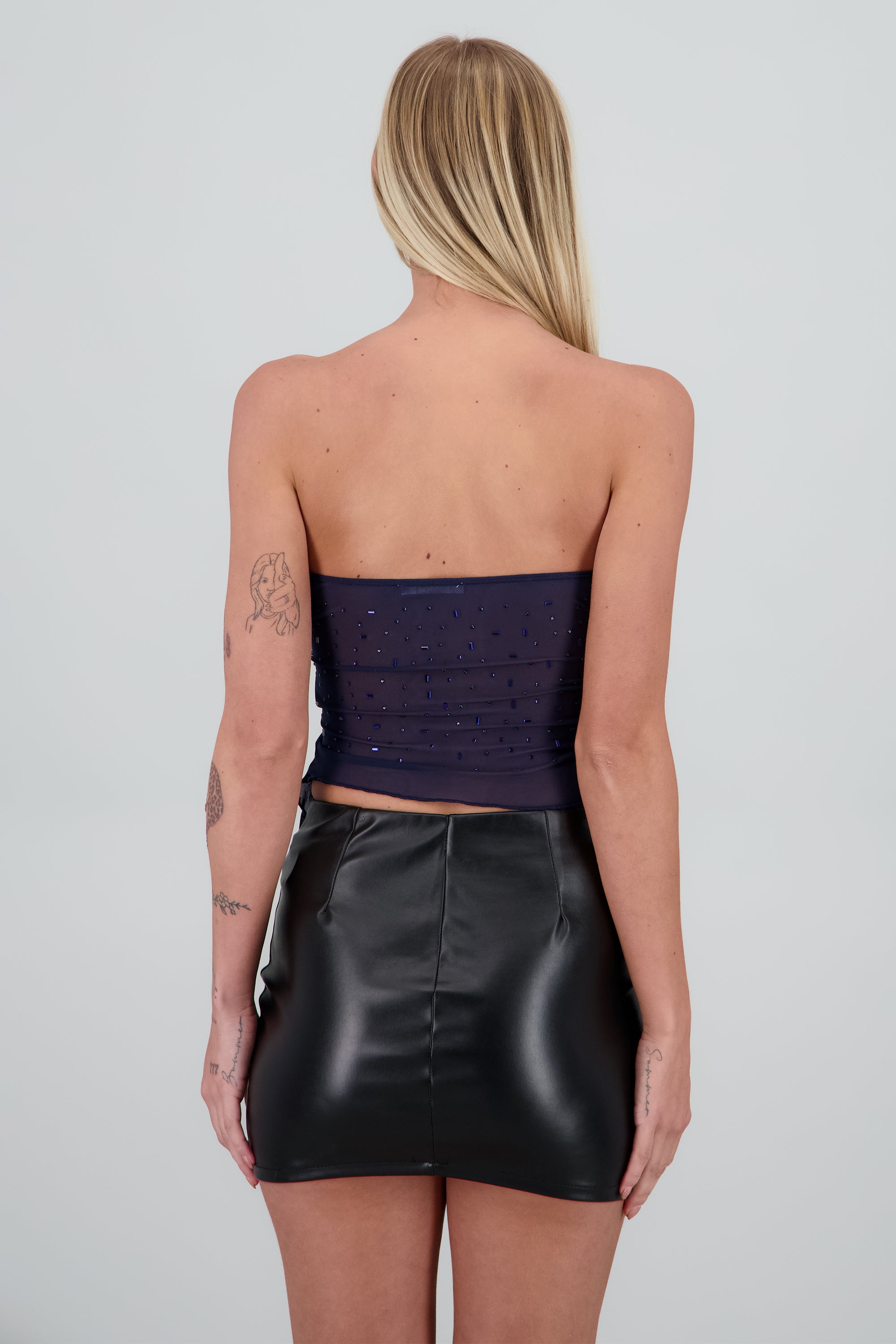 Top bandeau asimetrico con brillos MARINO