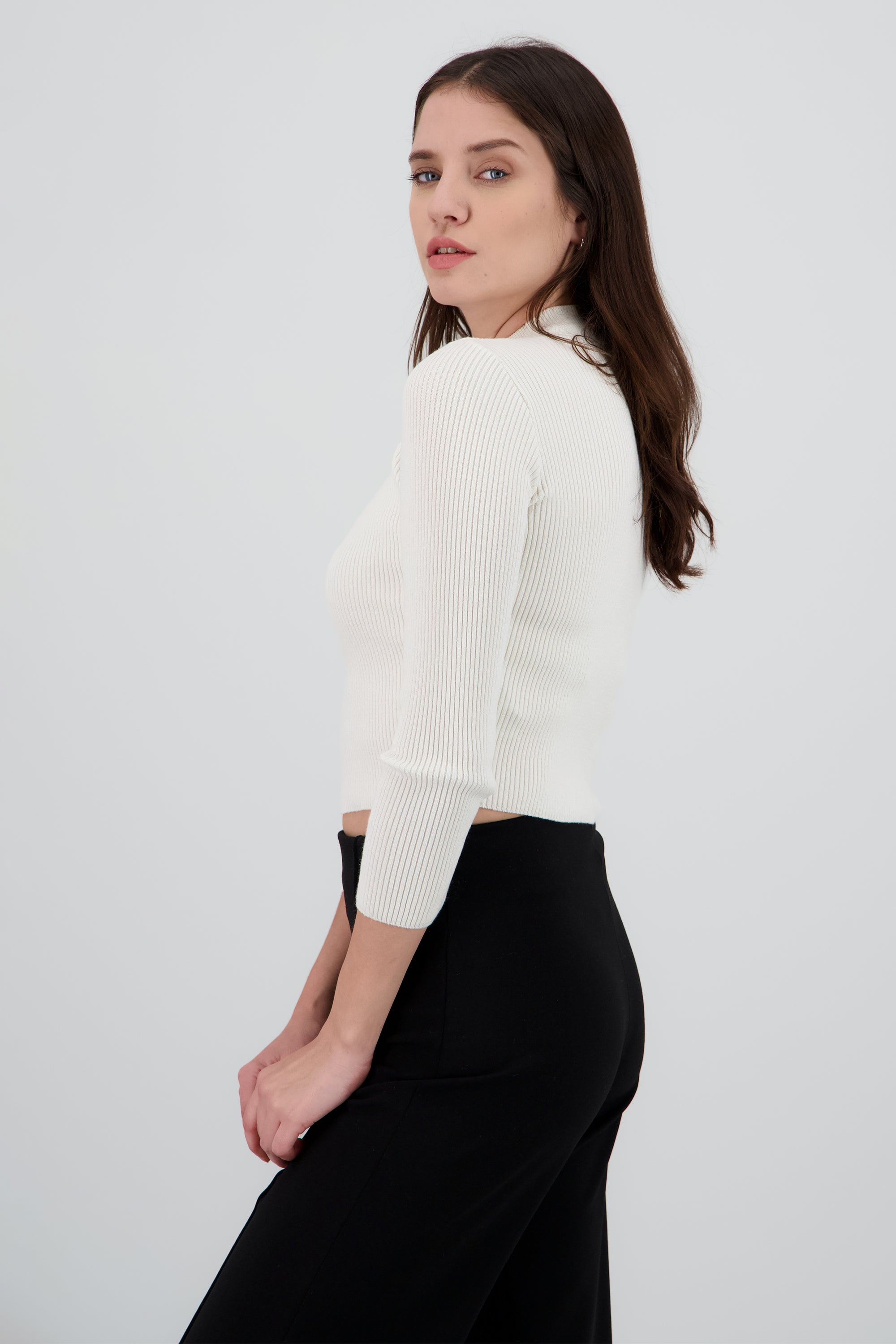 Sueter ligero acanalado manga larga HUESO