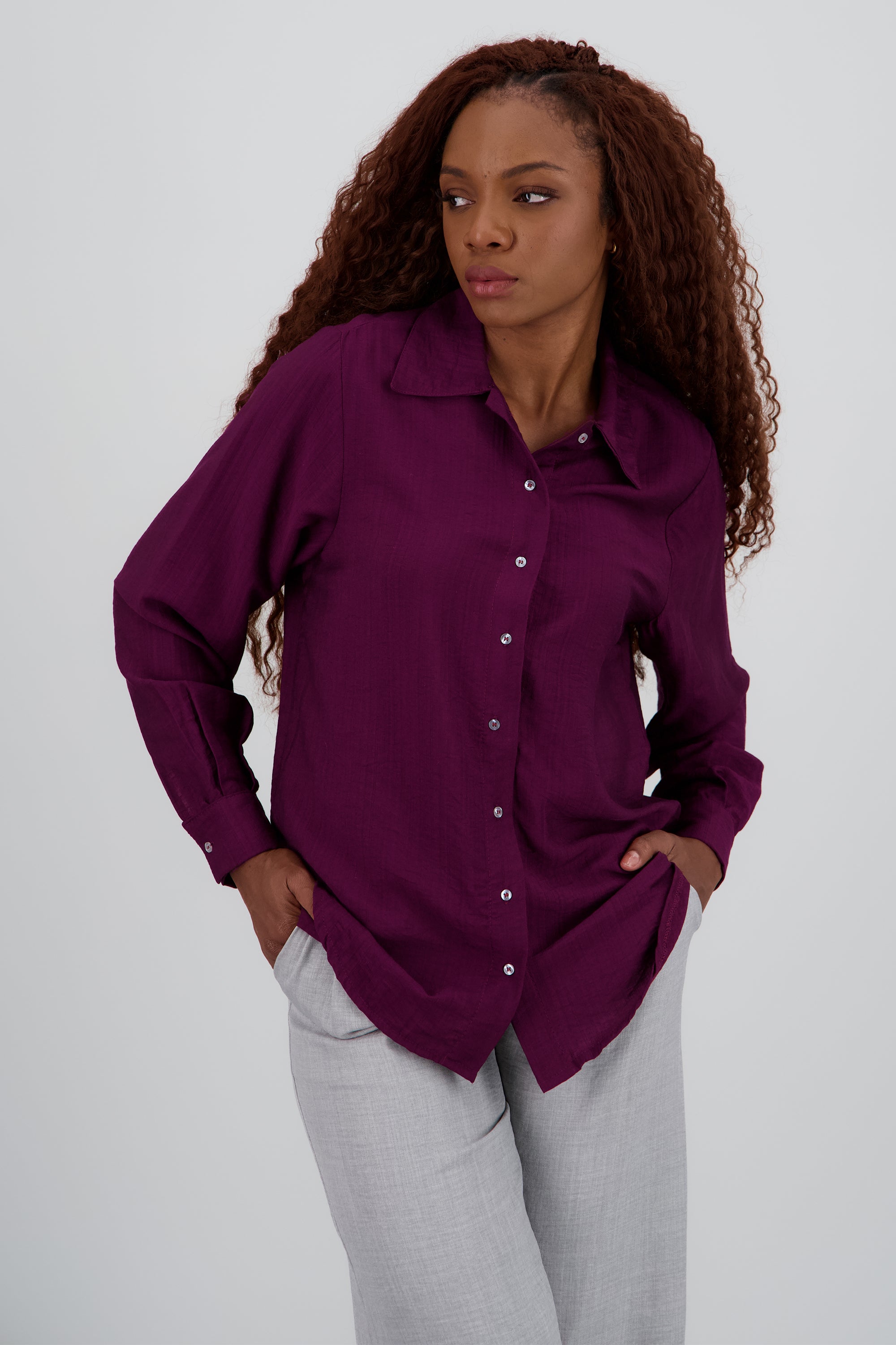 Camisa amplia lisa CIRUELA