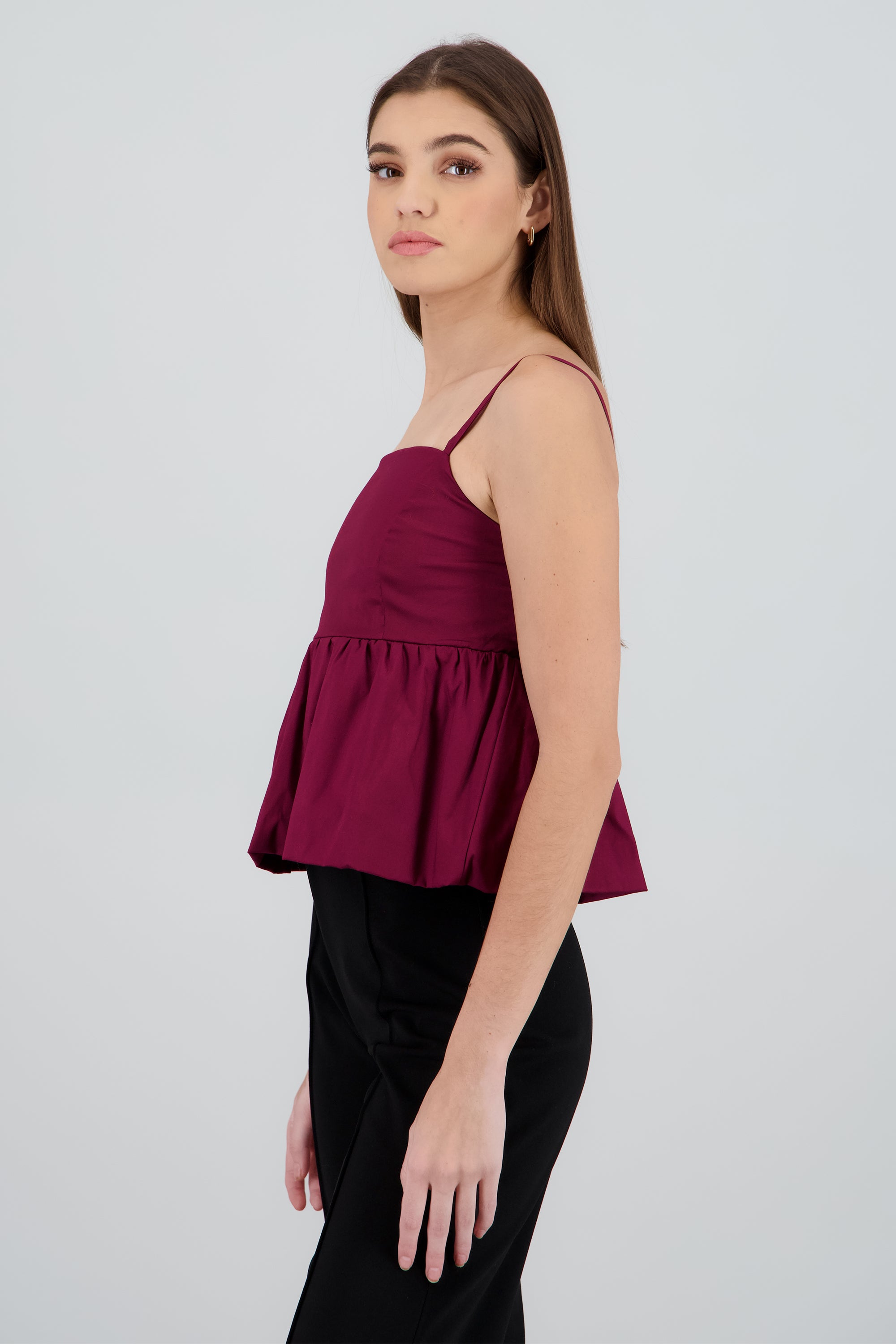 Top tirantes con olan globo CIRUELA