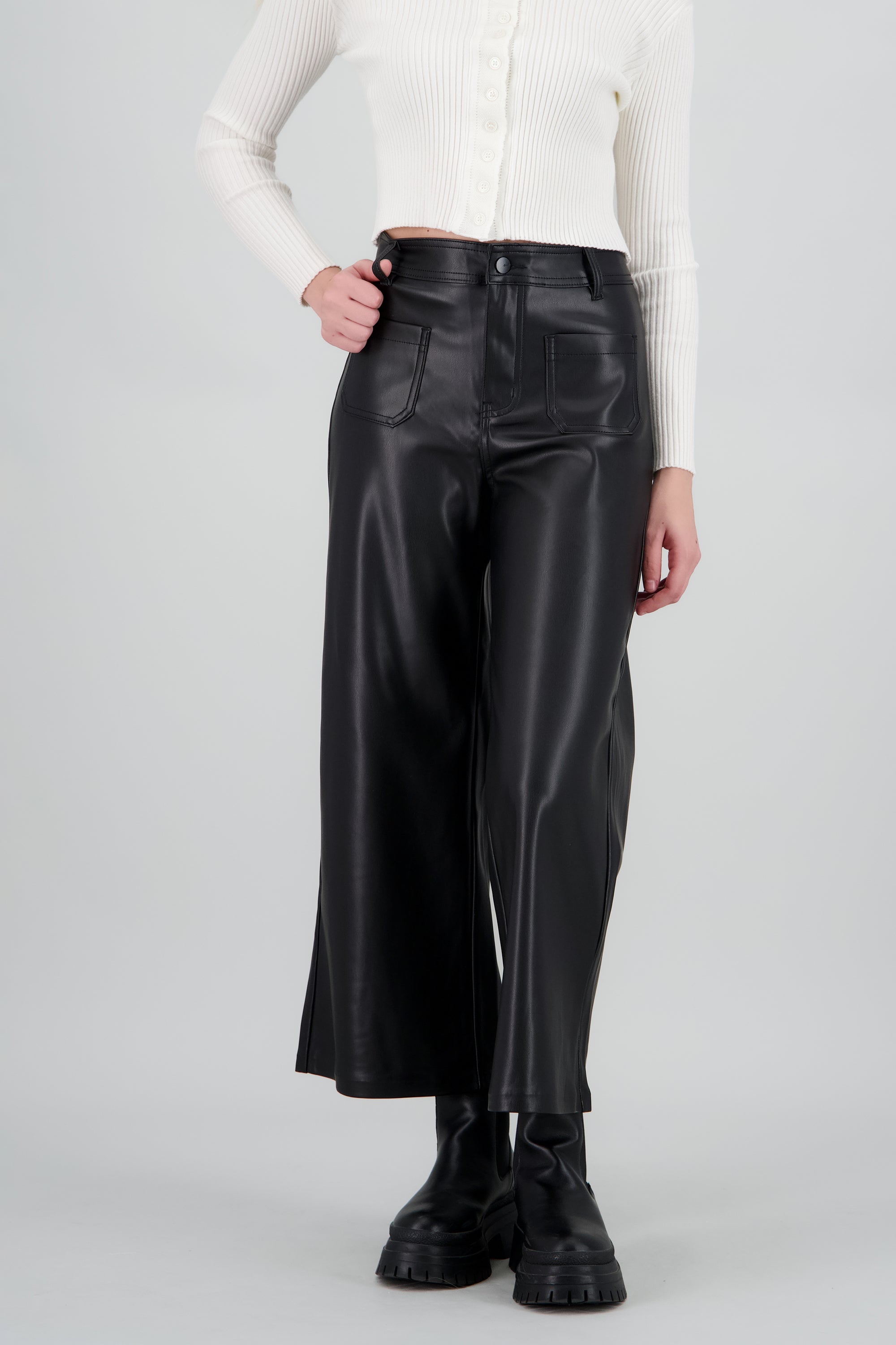 Pantalon amplio pu detalle bolsas NEGRO
