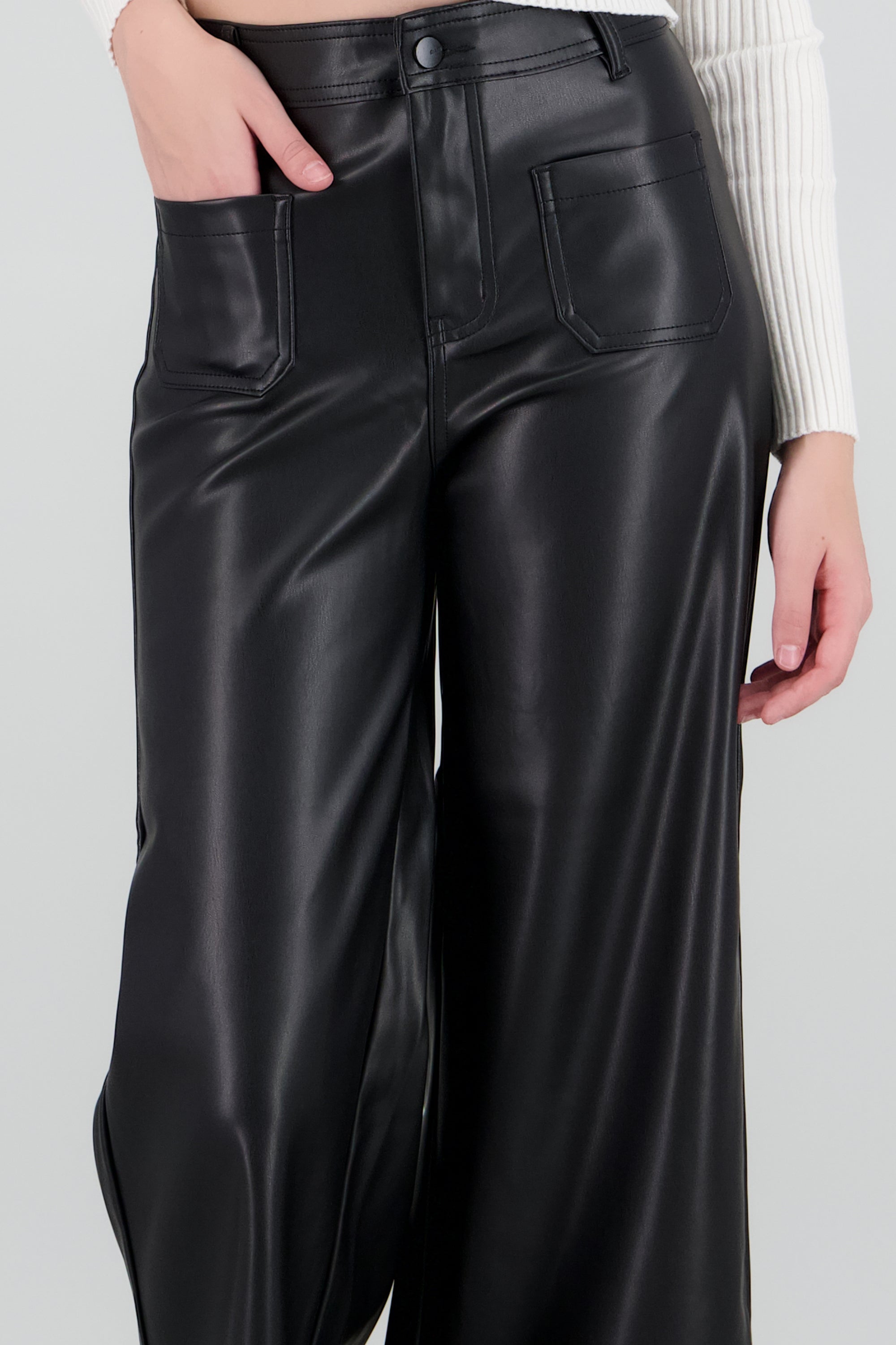 Pantalon amplio pu detalle bolsas NEGRO