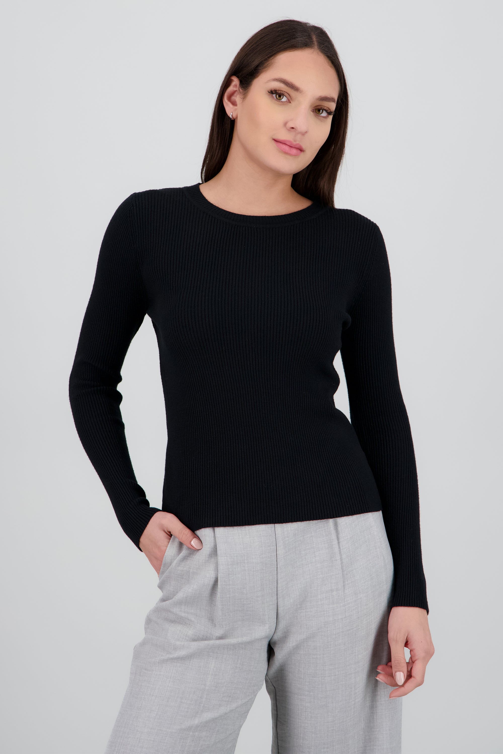 Top tejido cuello redondo manga larga NEGRO