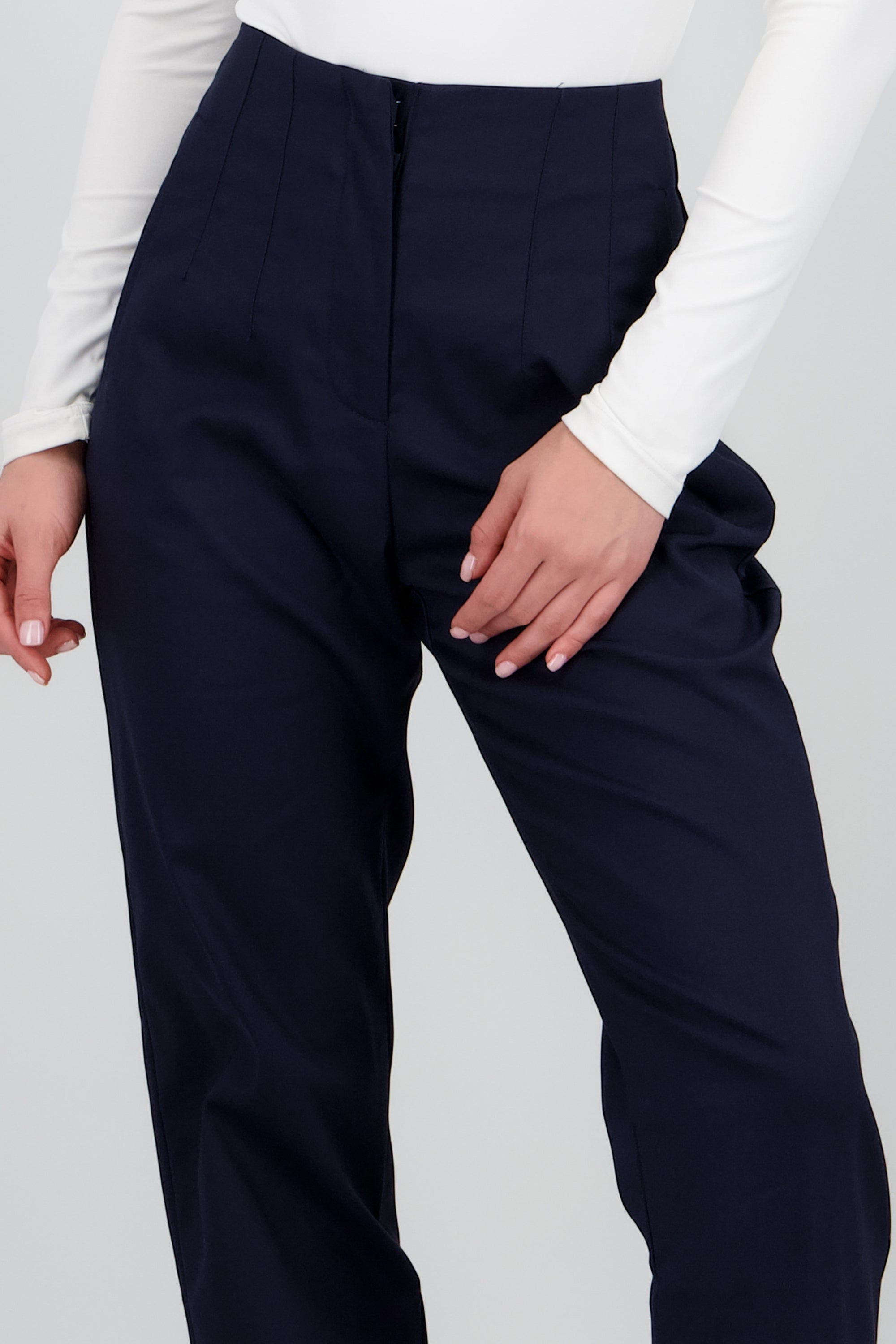 Pantalon liso bolsas MARINO