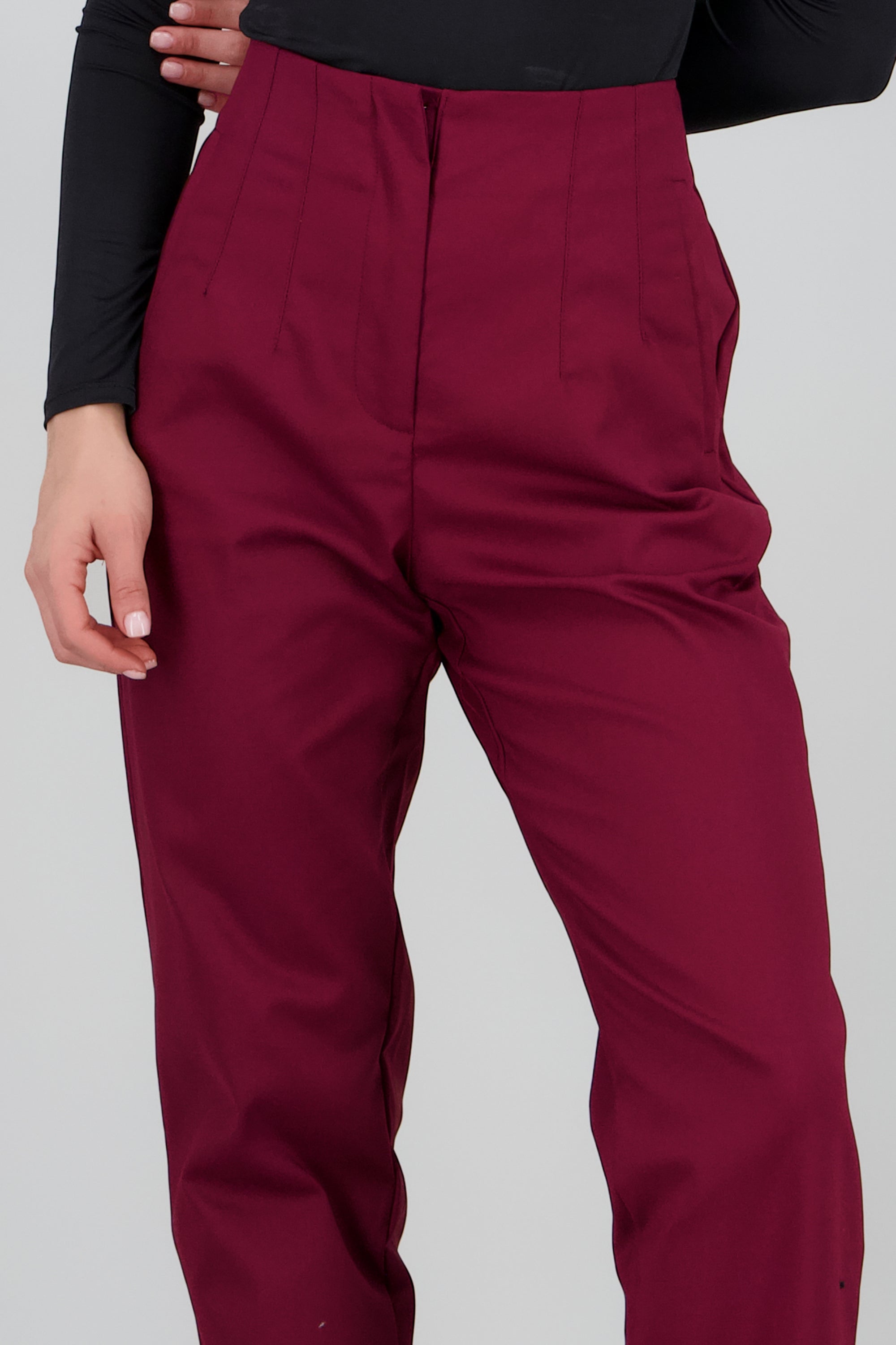 Pantalon liso bolsas VINO