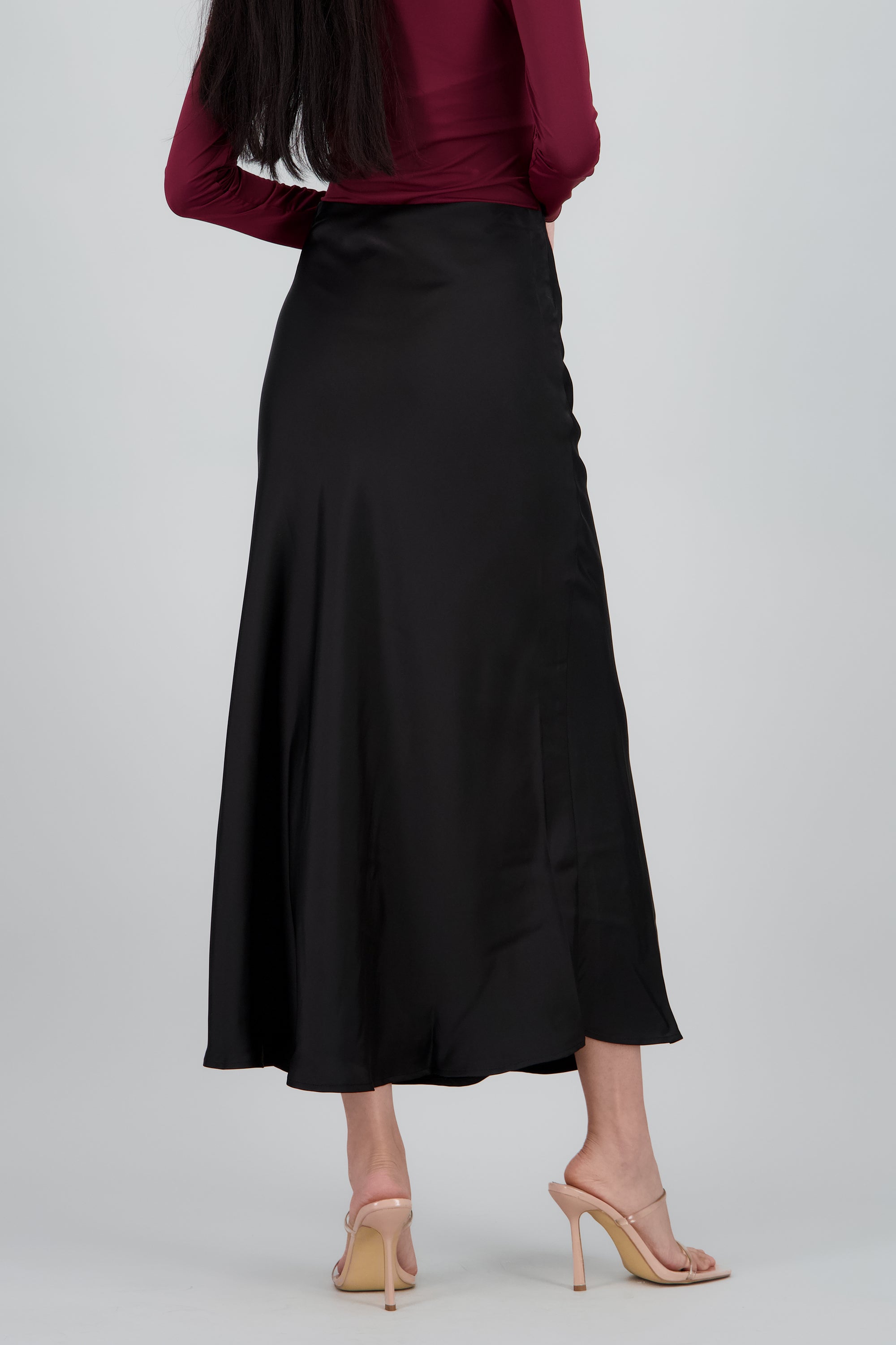 Falda midi satin abertura NEGRO