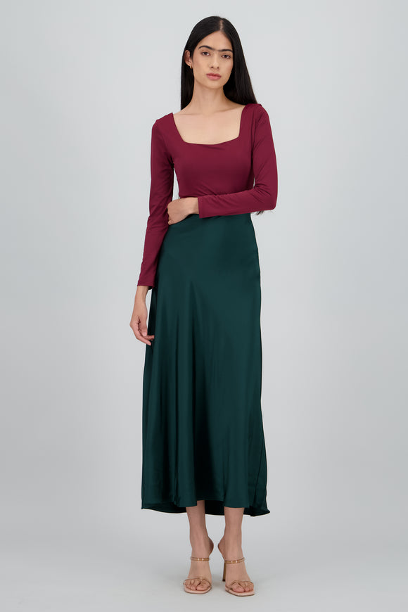 GREEN