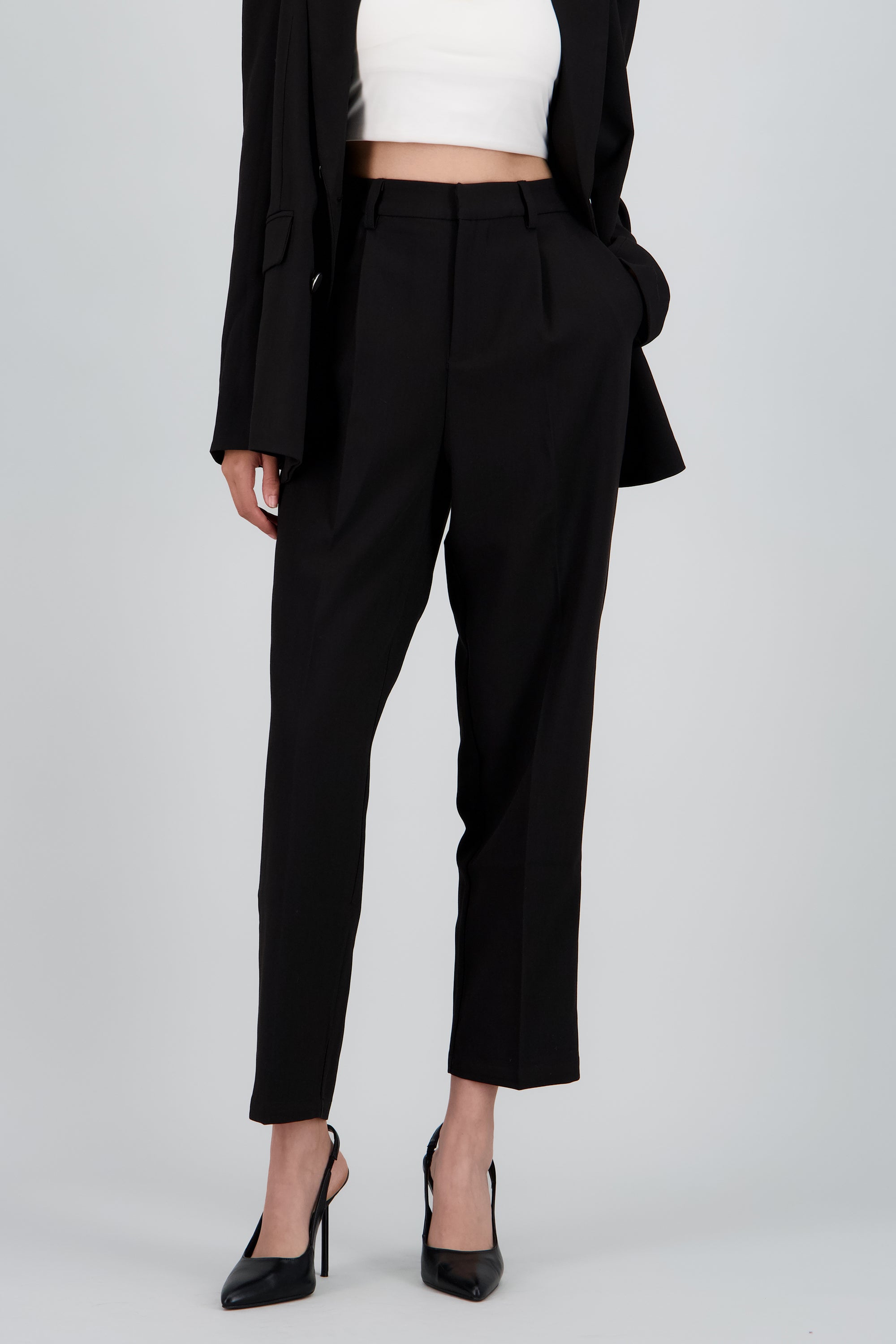Pantalon sastreado liso NEGRO