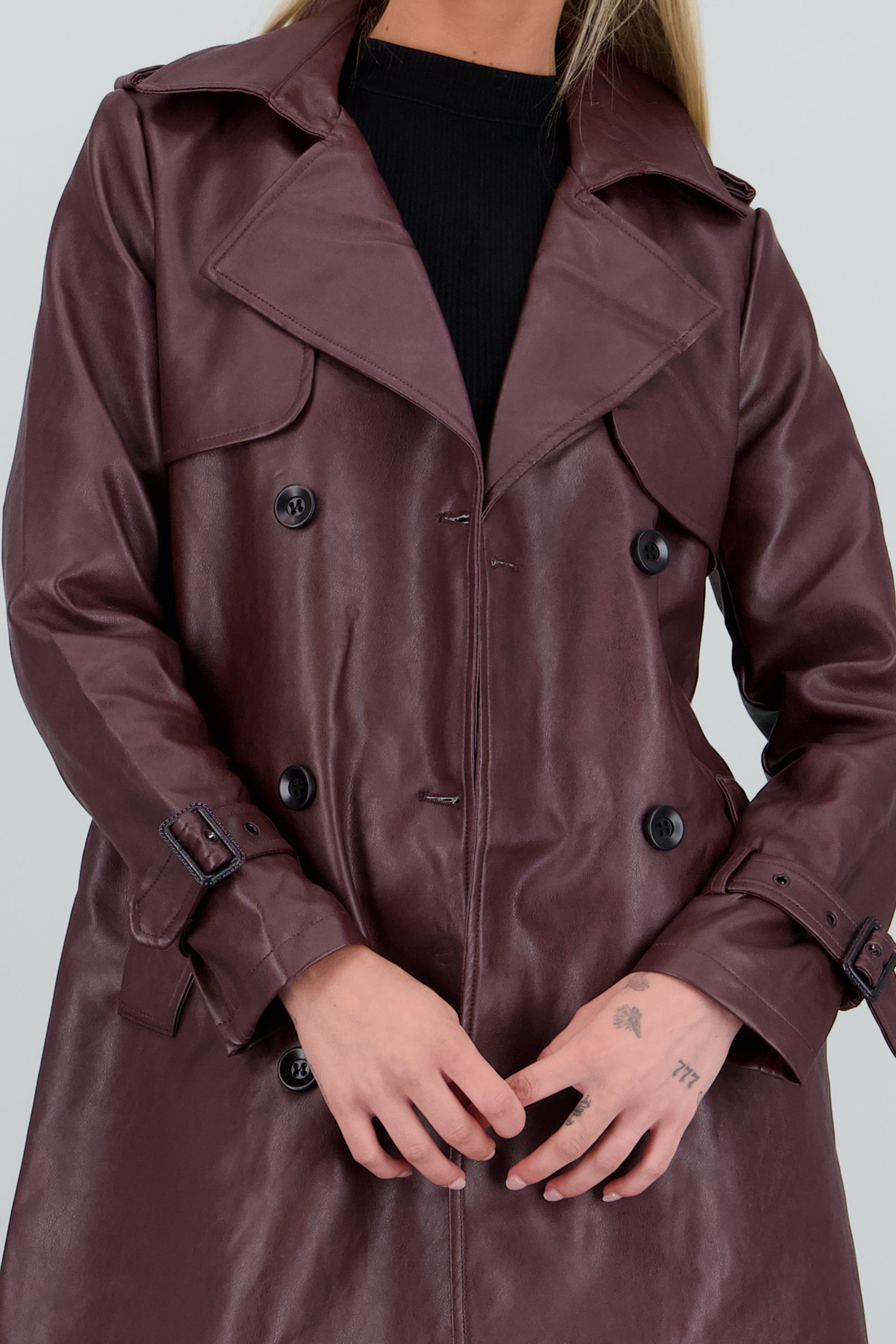 Gabardina larga pu lisa VINO