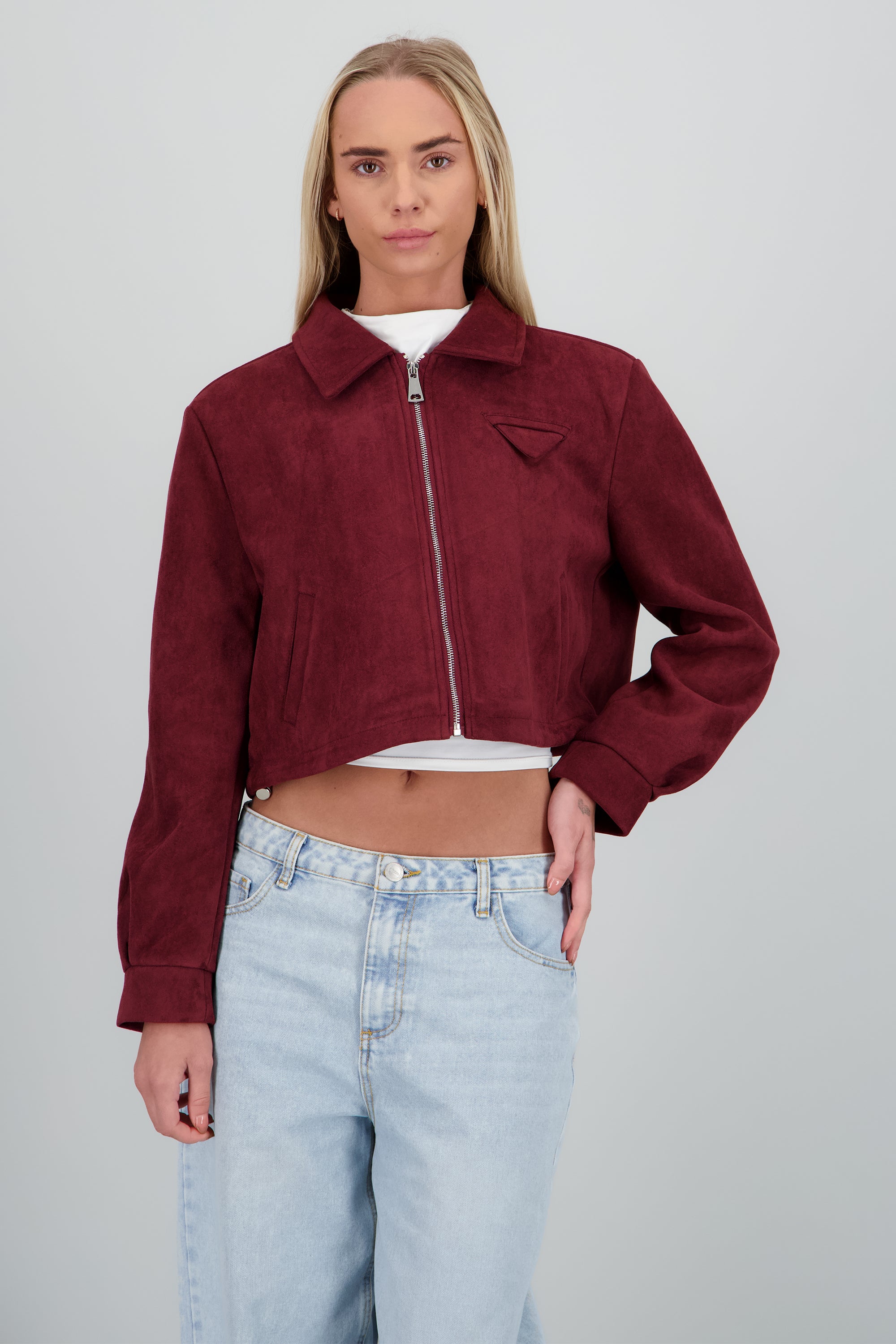 Chamarra lisa lisa cierre CIRUELA