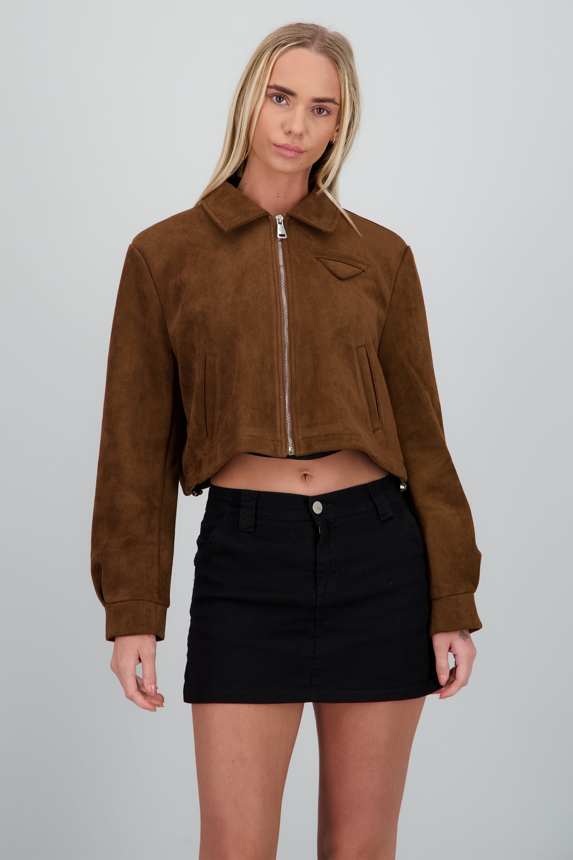 Chamarra lisa lisa cierre CHOCOLATE