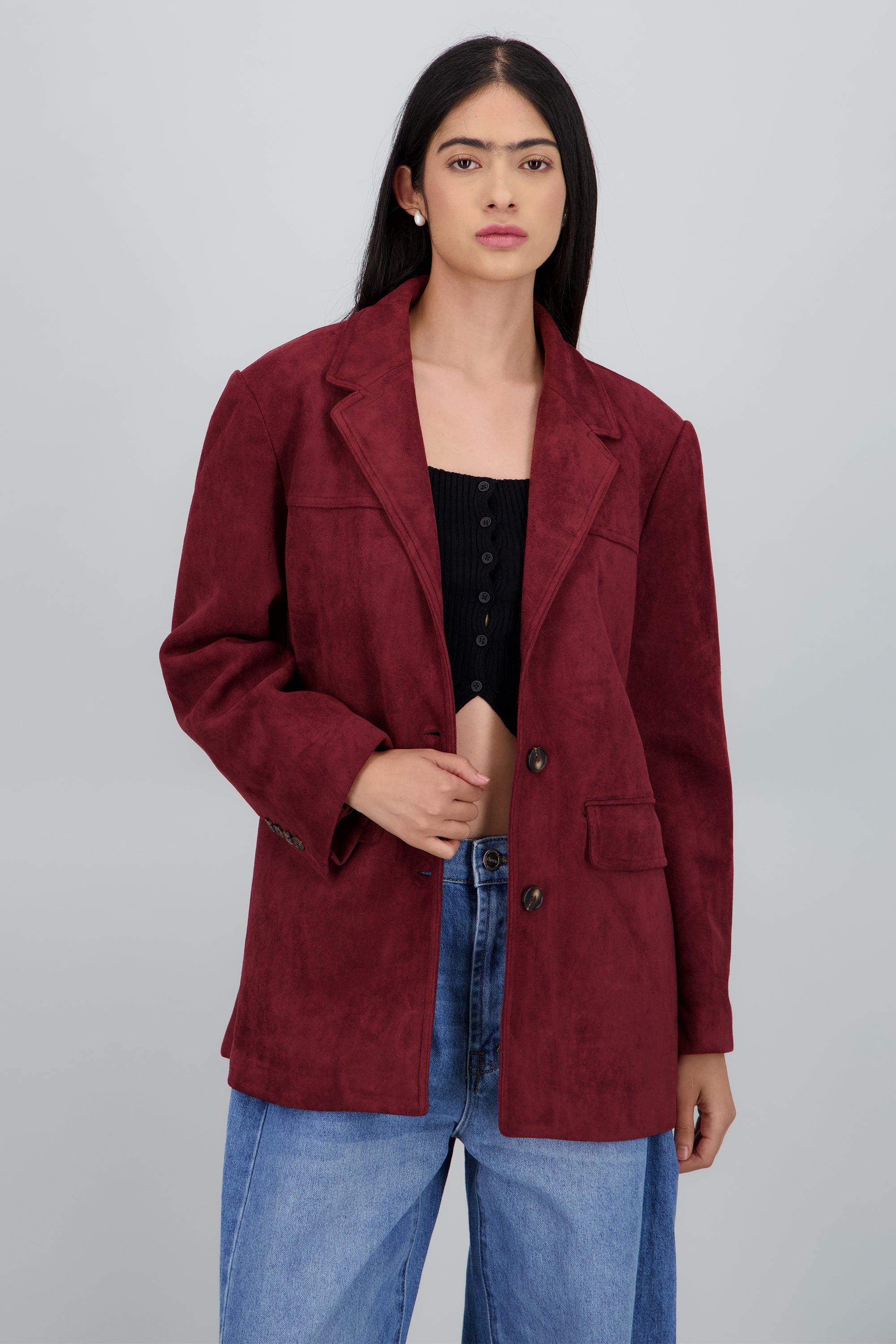 Saco oversized detalle tela CIRUELA