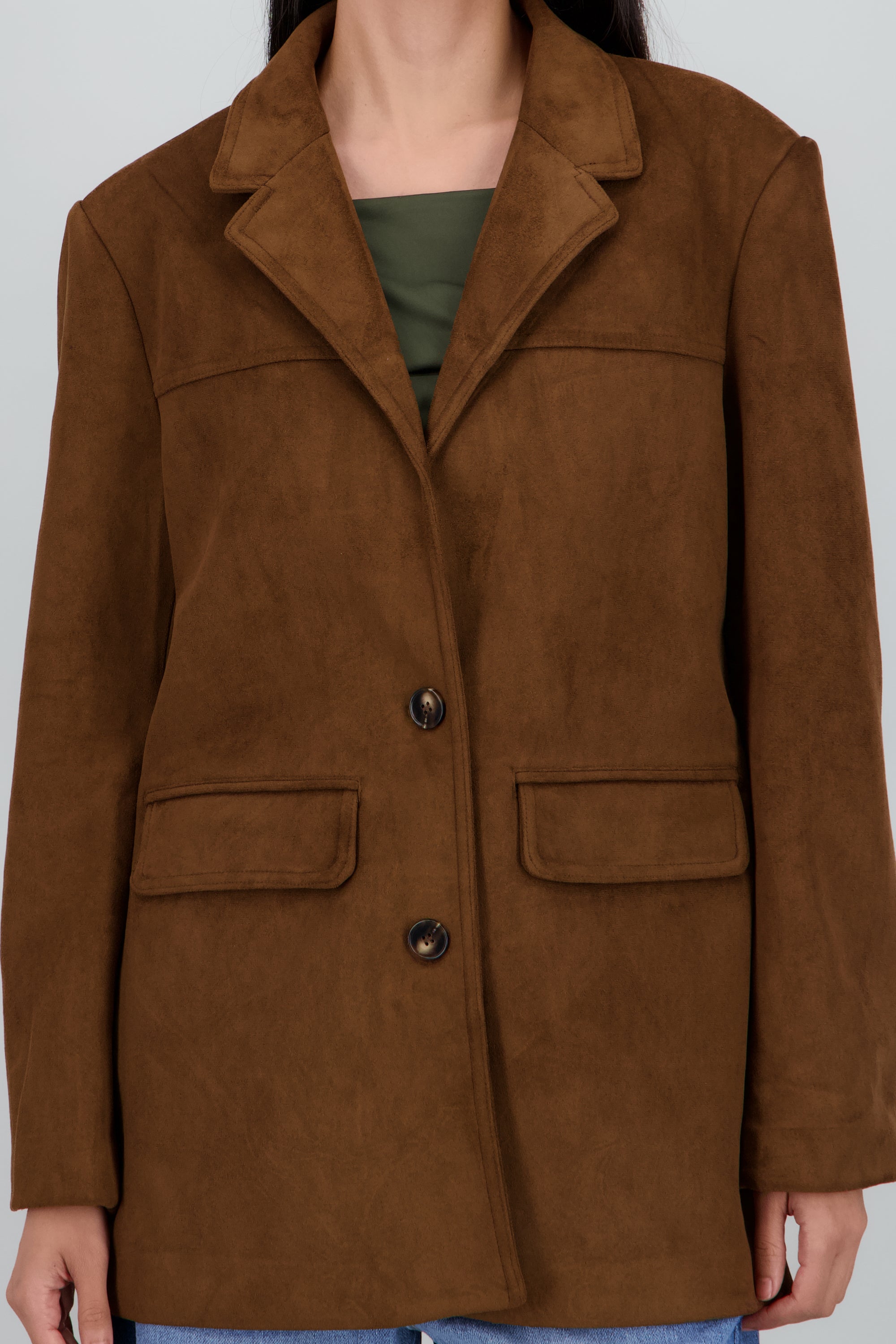 Saco oversized detalle tela CAFE