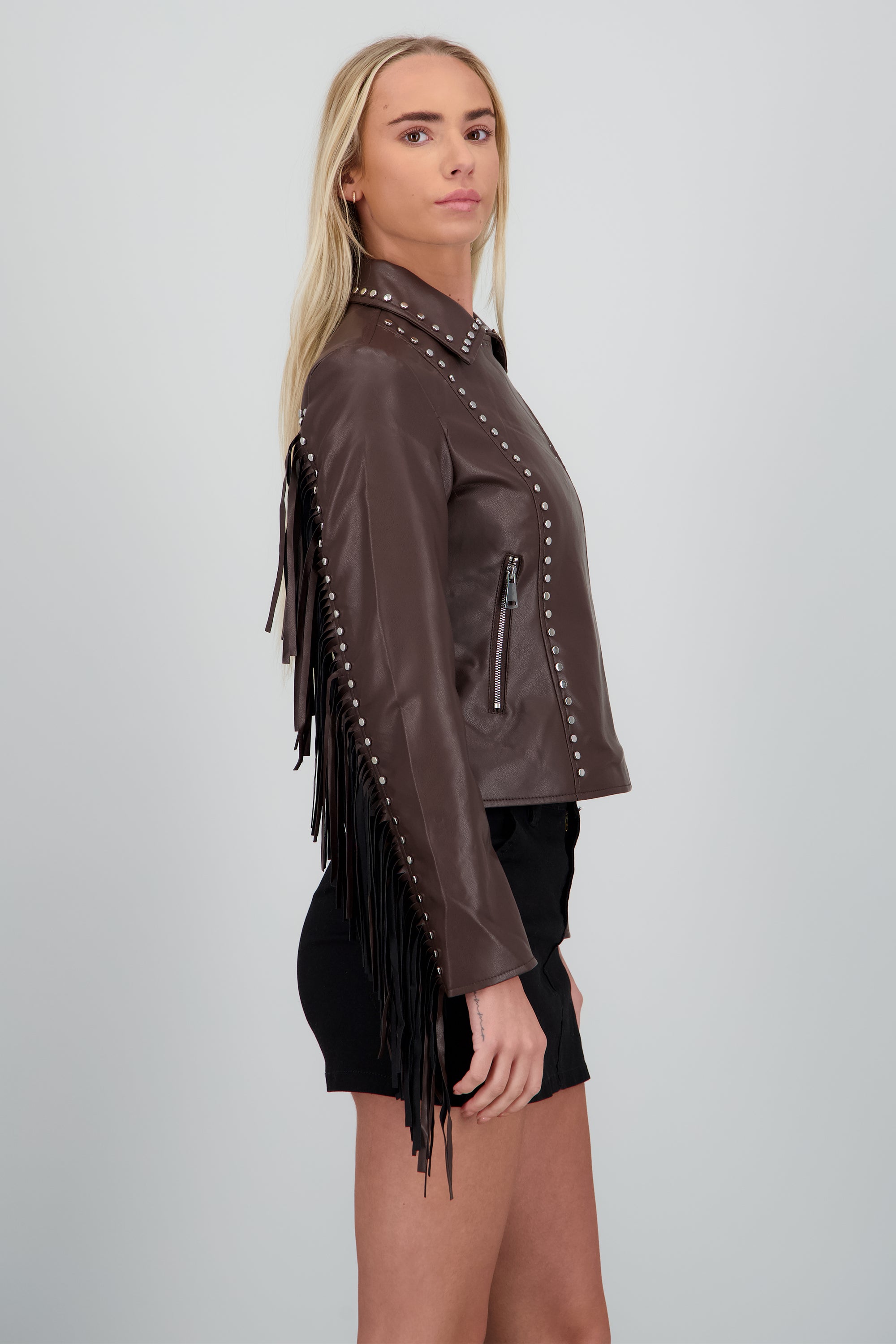 Chamarra cruzada pu fringe CHOCOLATE