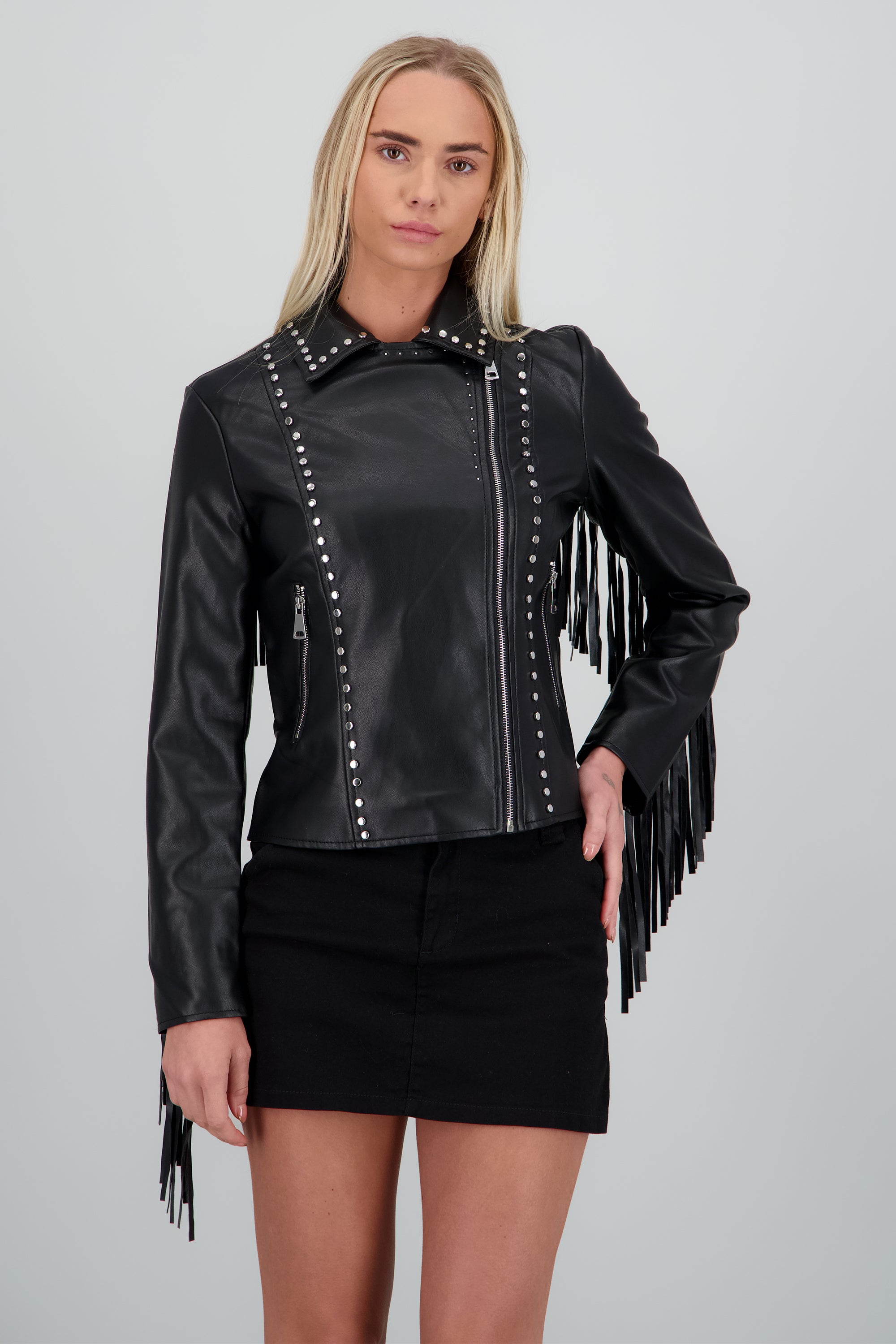 Chamarra cruzada pu fringe NEGRO