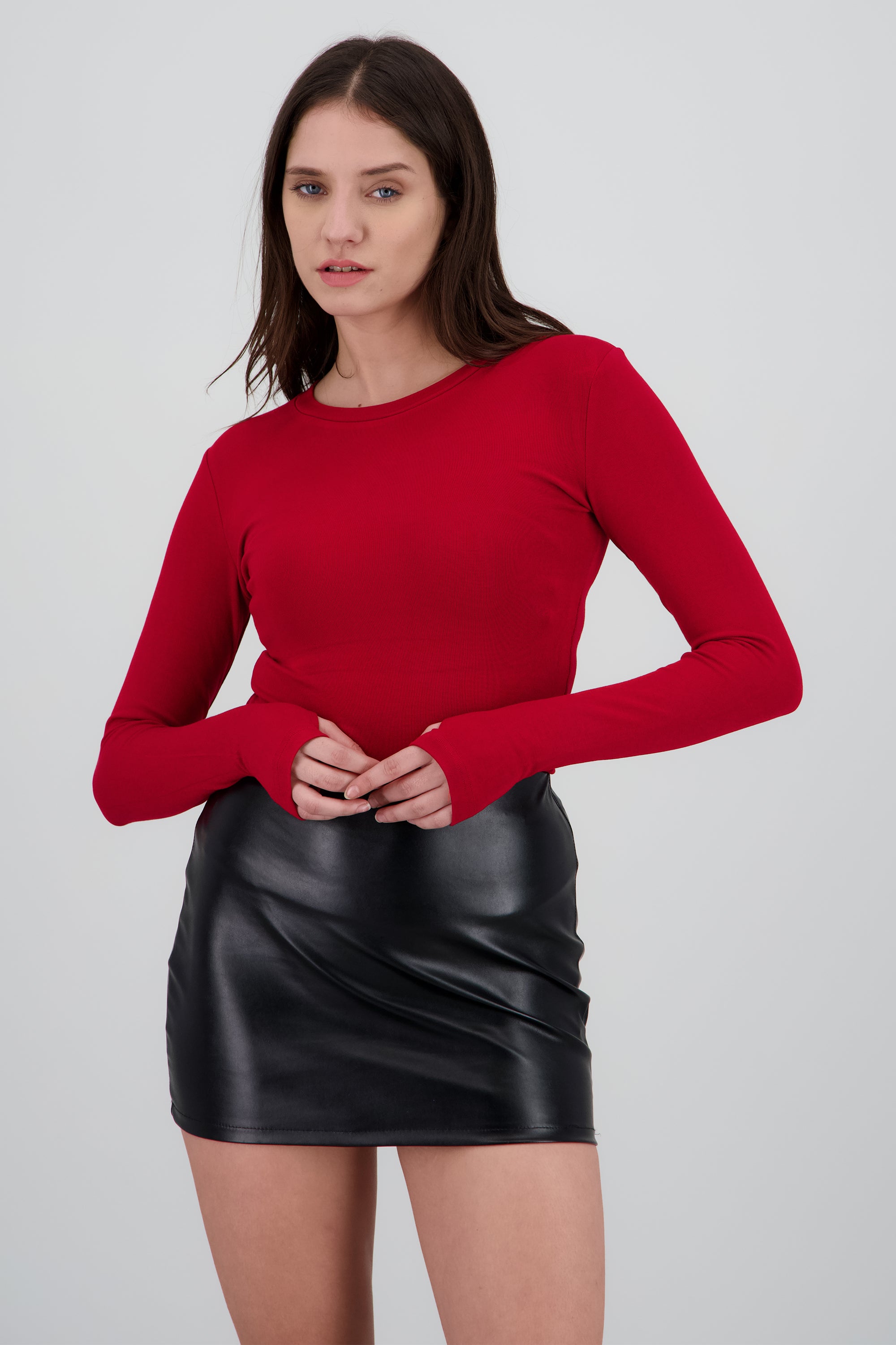Top manga larga liso cuello redondo ROJO