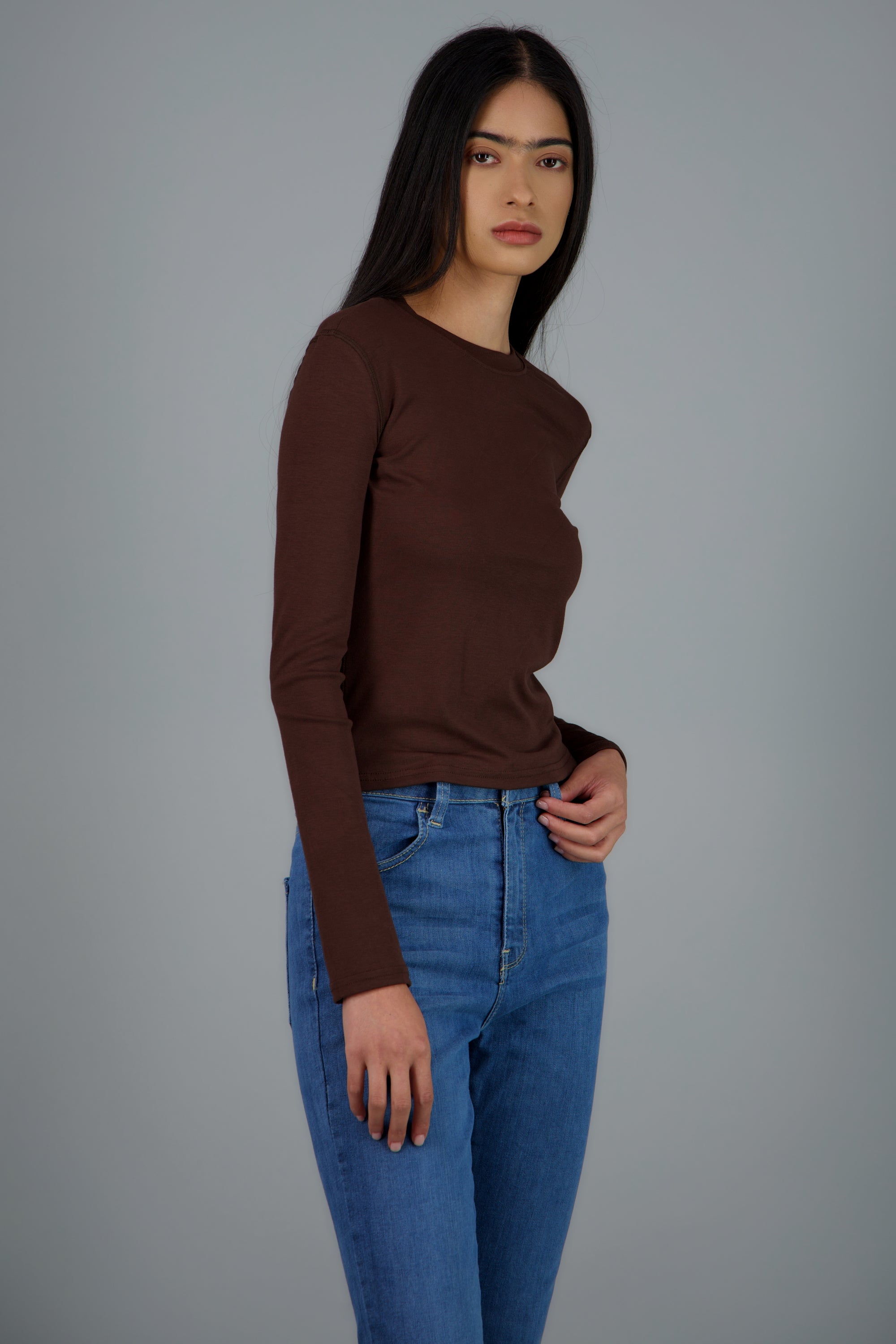 Top escote redondo manga larga CHOCOLATE