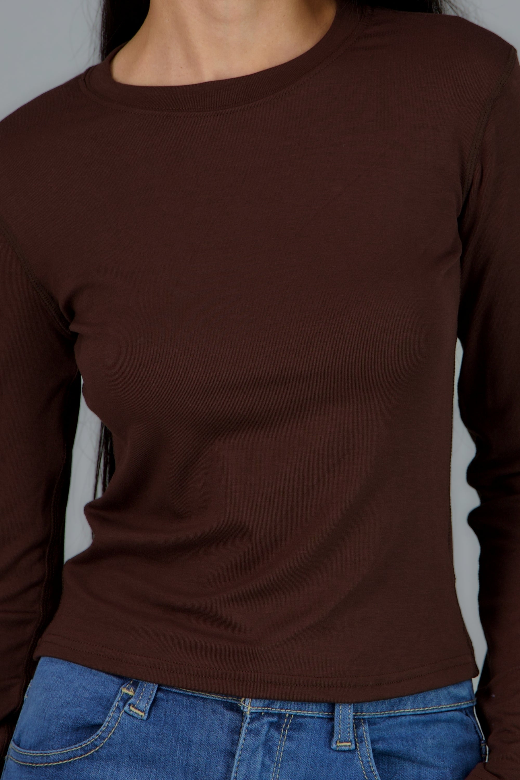 Top escote redondo manga larga CHOCOLATE