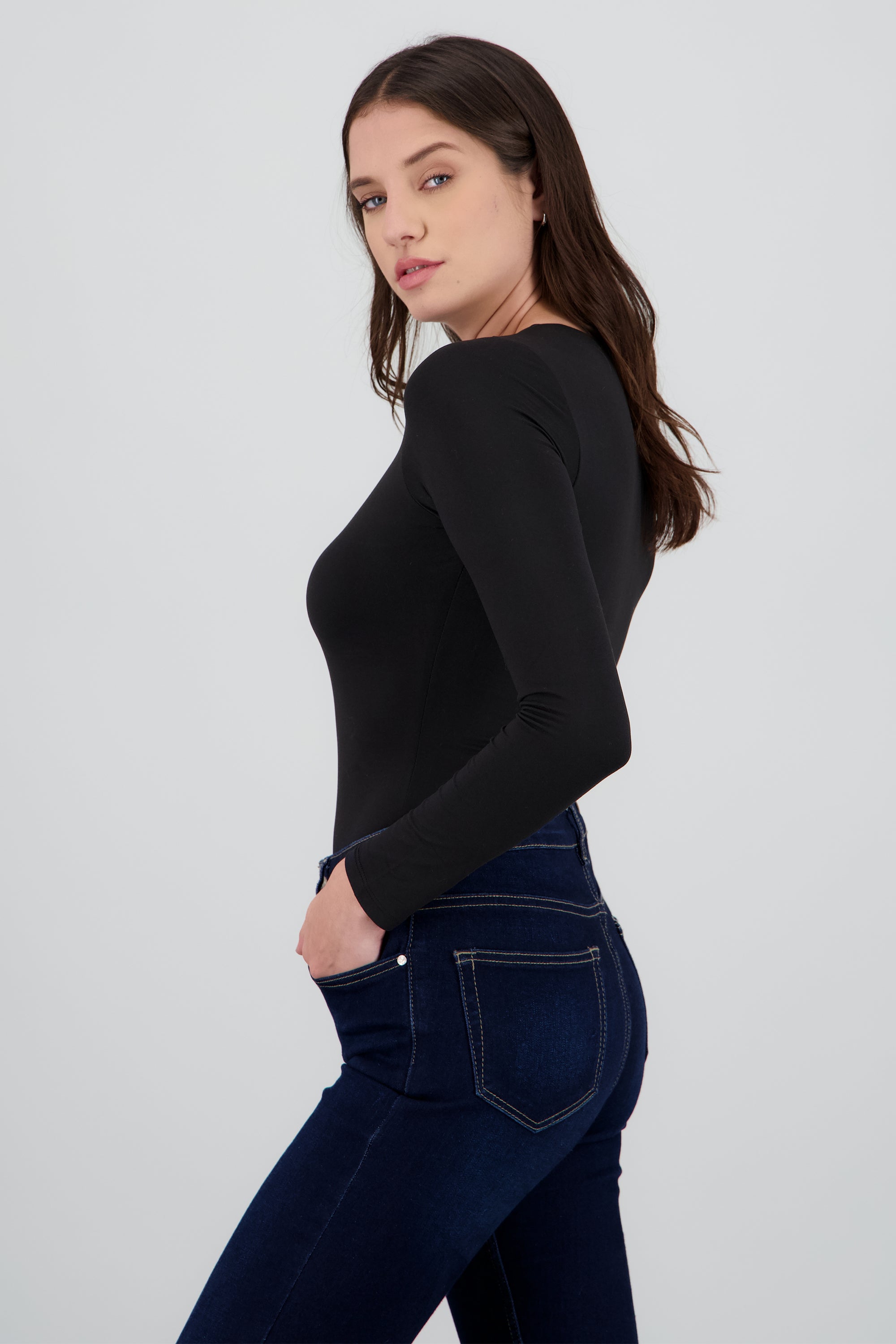 Body escote redonda manga larga NEGRO