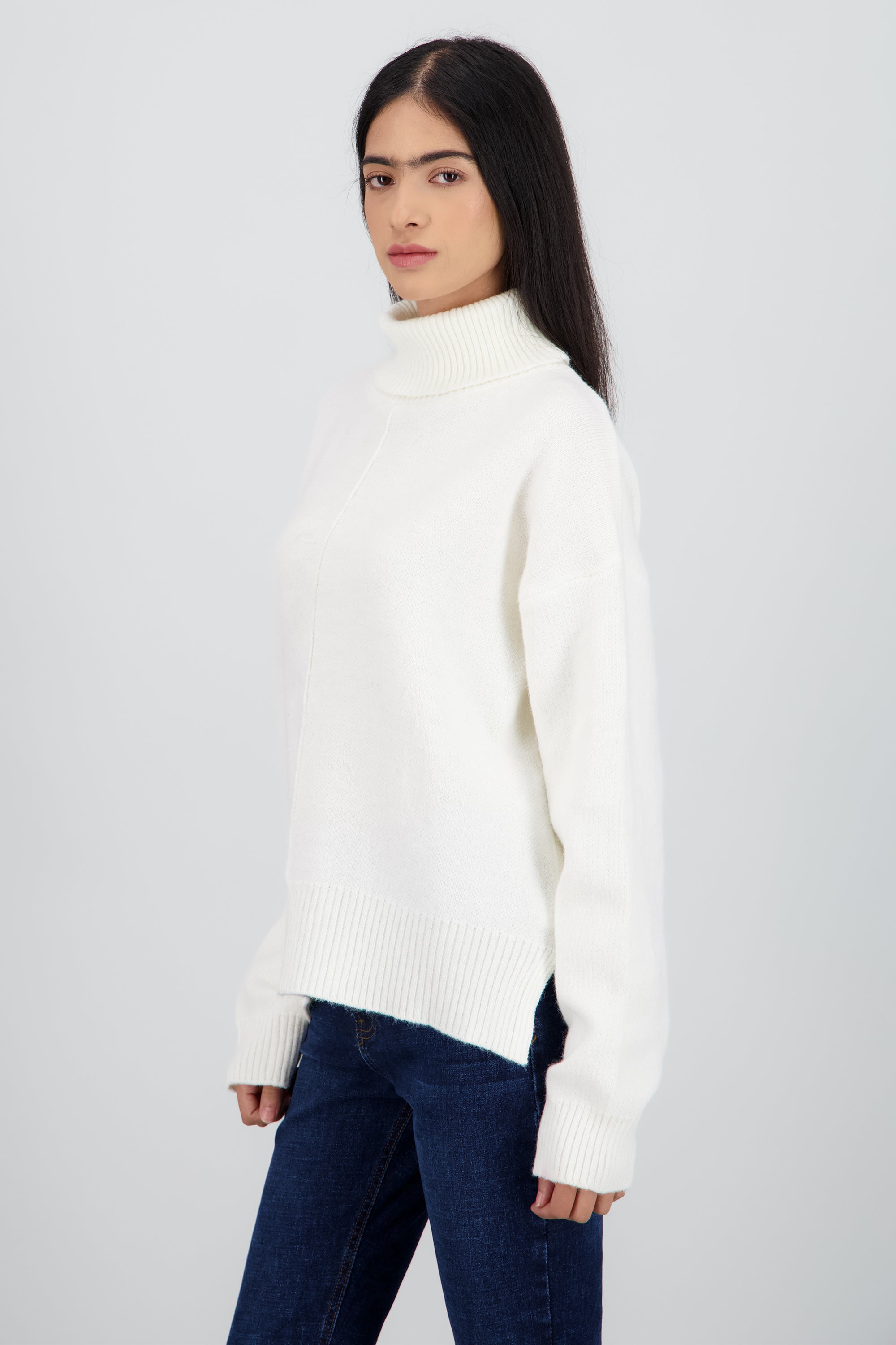 Sueter tejido cuello alto HUESO