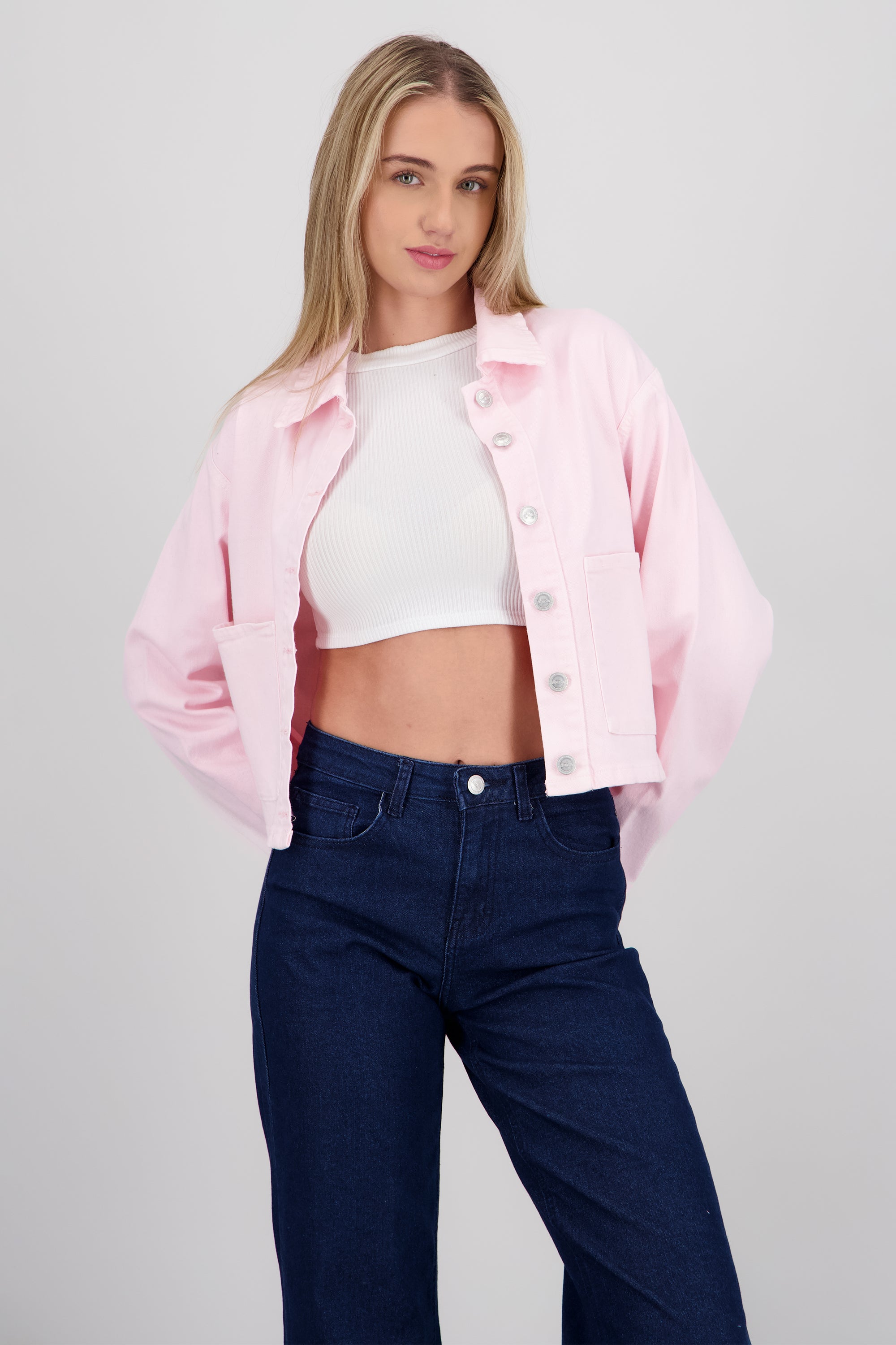 Chamarra oversize crop 2 bolsas ROSA PASTEL