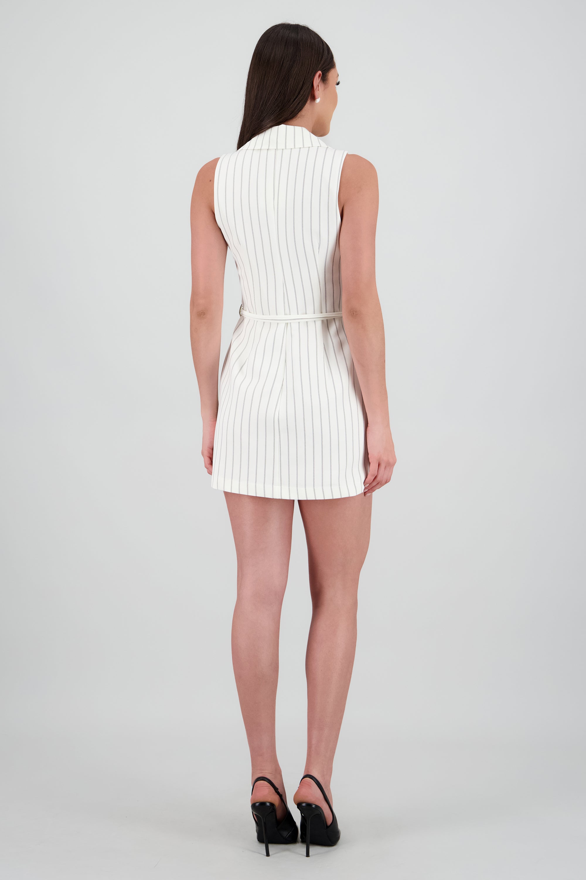 Vestido blazer sin mangas con cinto HUESO COMBO