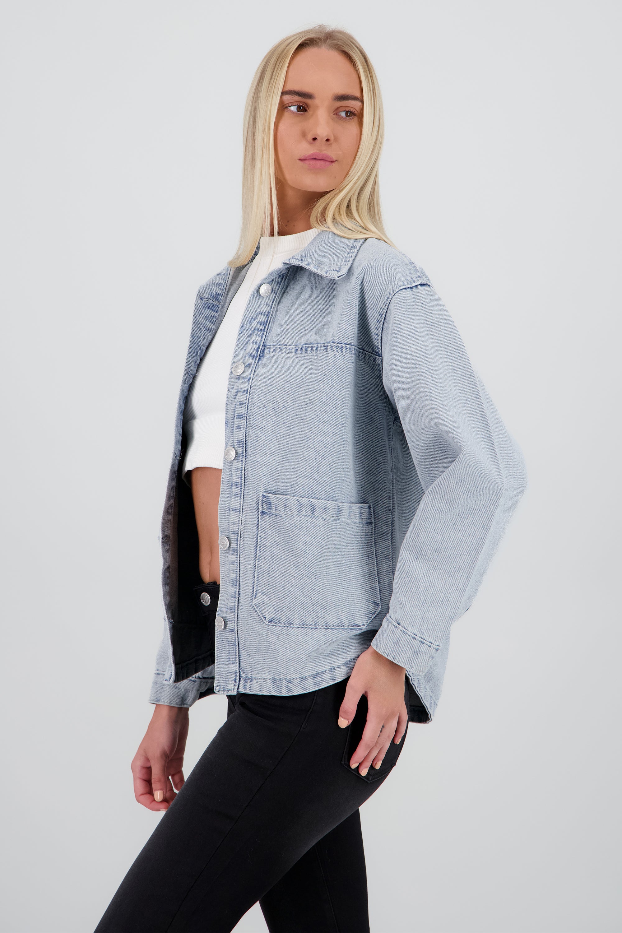 Sobrecamisa 2 bolsas corte LIGHT WASH